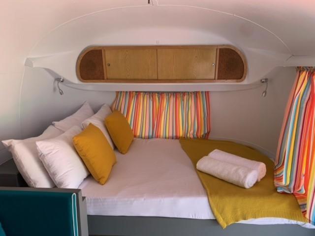 Gidget Airstream - Caravan (shared bathroom)
