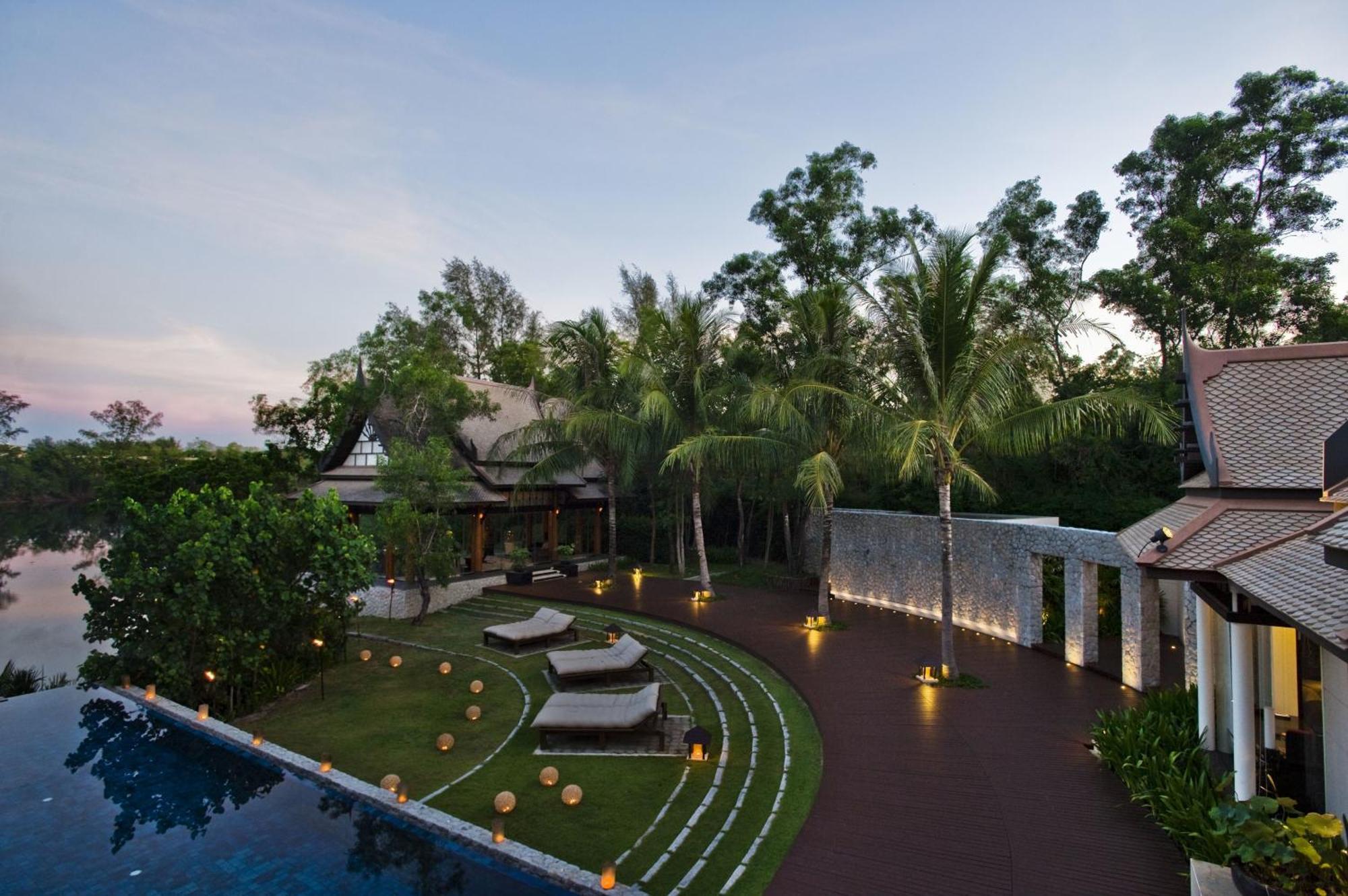 Three-Bedroom Villa Private Double Pool