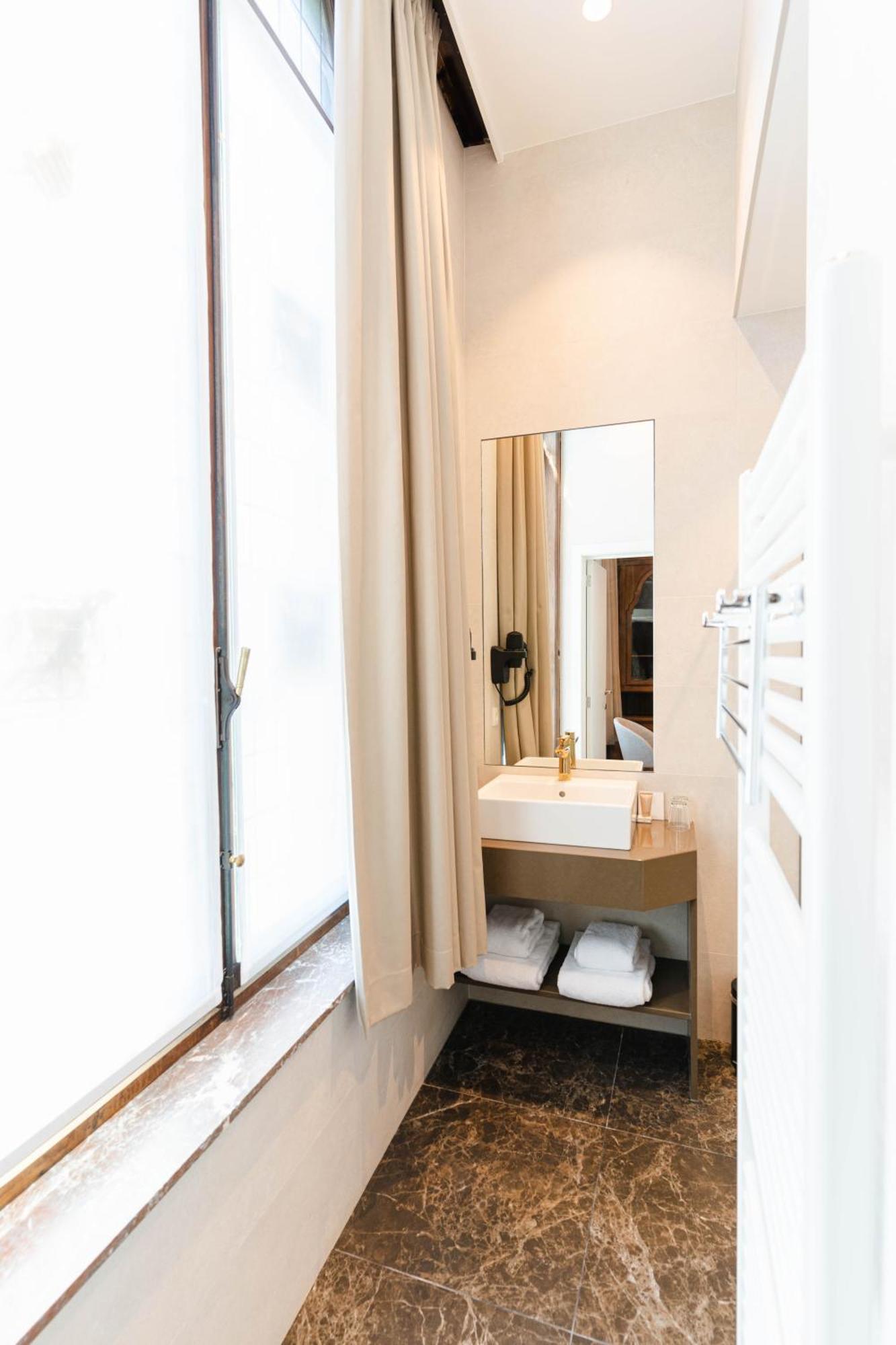 Deluxe Double Room with Spa Access