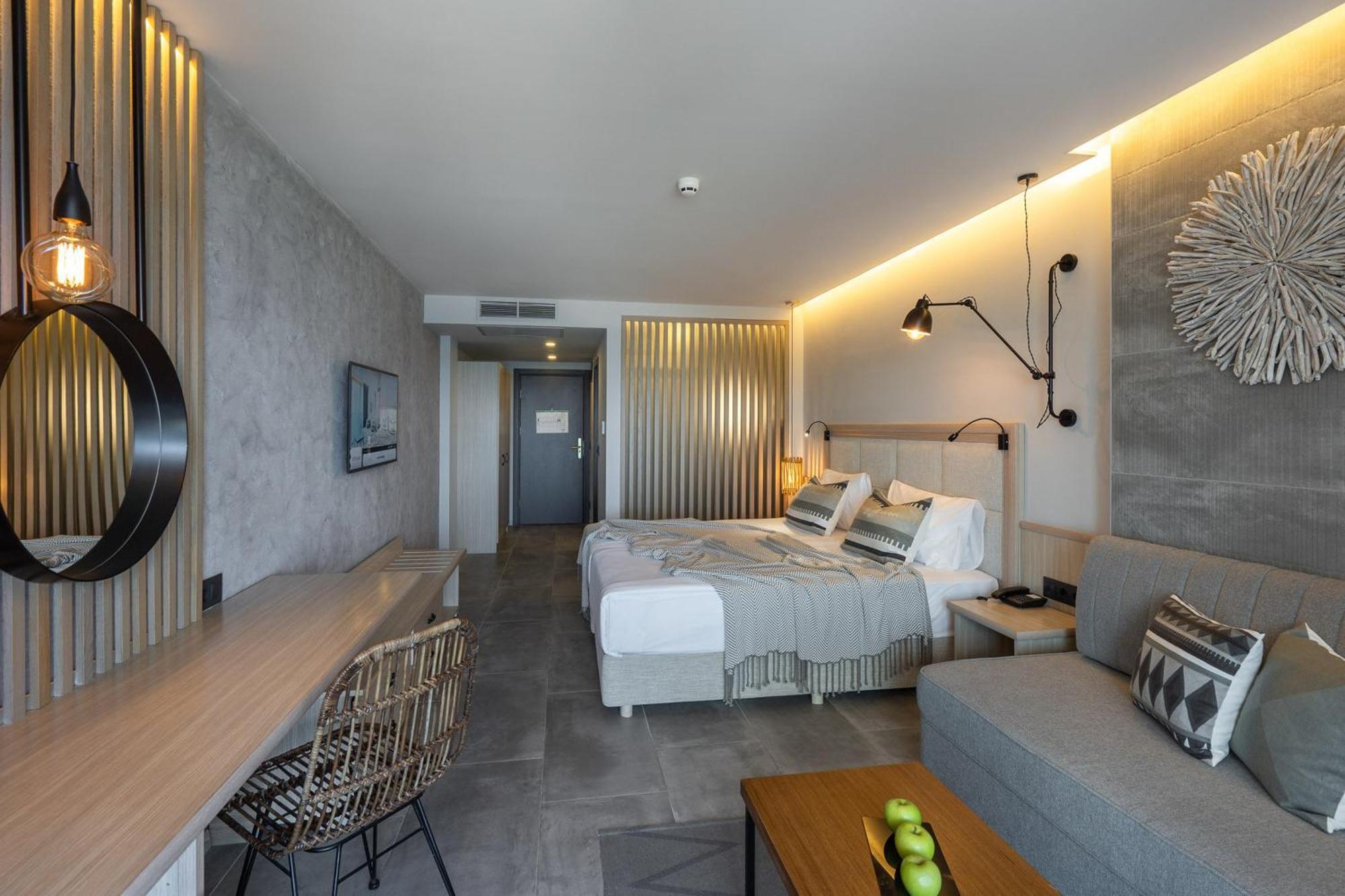 Double Room – Private Beach & Aquapark Access