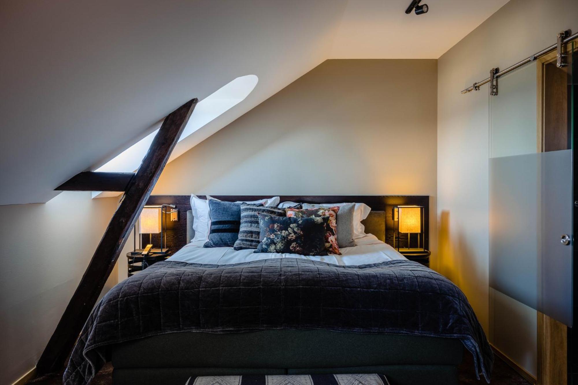 Standard Double Suite Main Building
