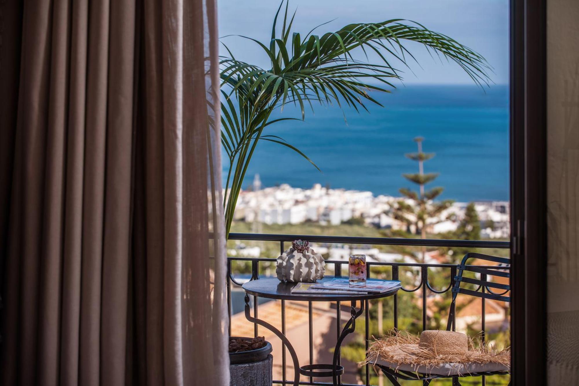Deluxe Maisonette Sea View