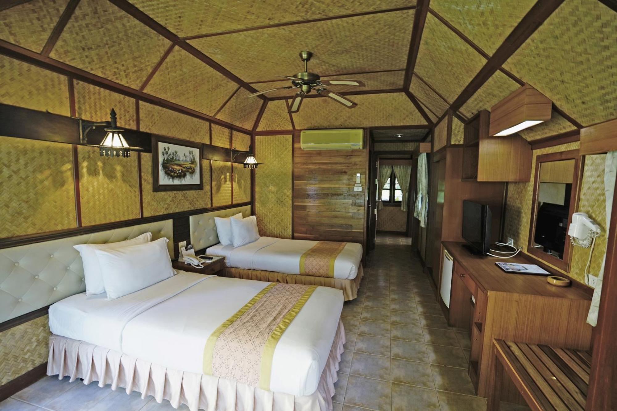 Beach Family Bungalow
