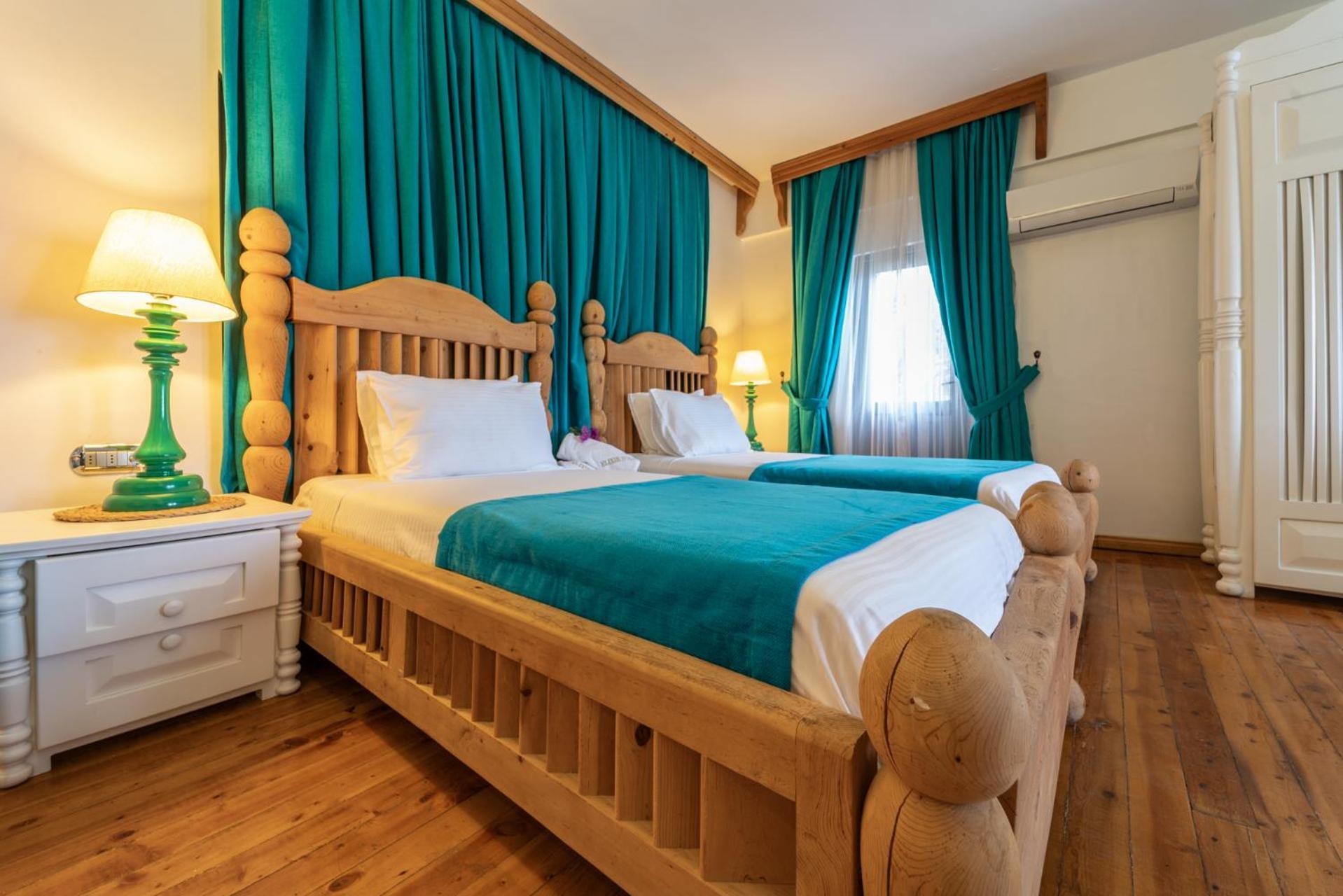 Deluxe Double or Twin Room