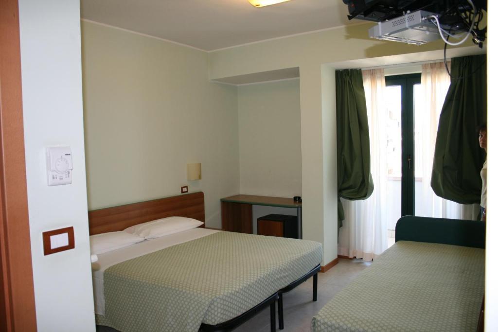 Double Room,227405204:JPEG