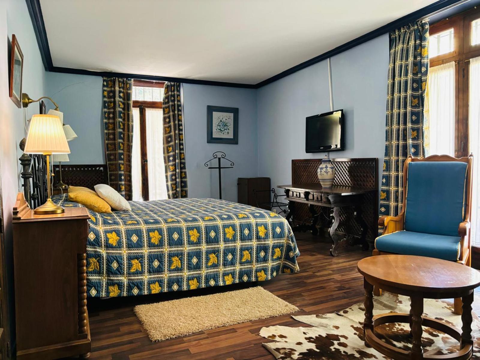 Suite met Kingsize Bed en Balkon