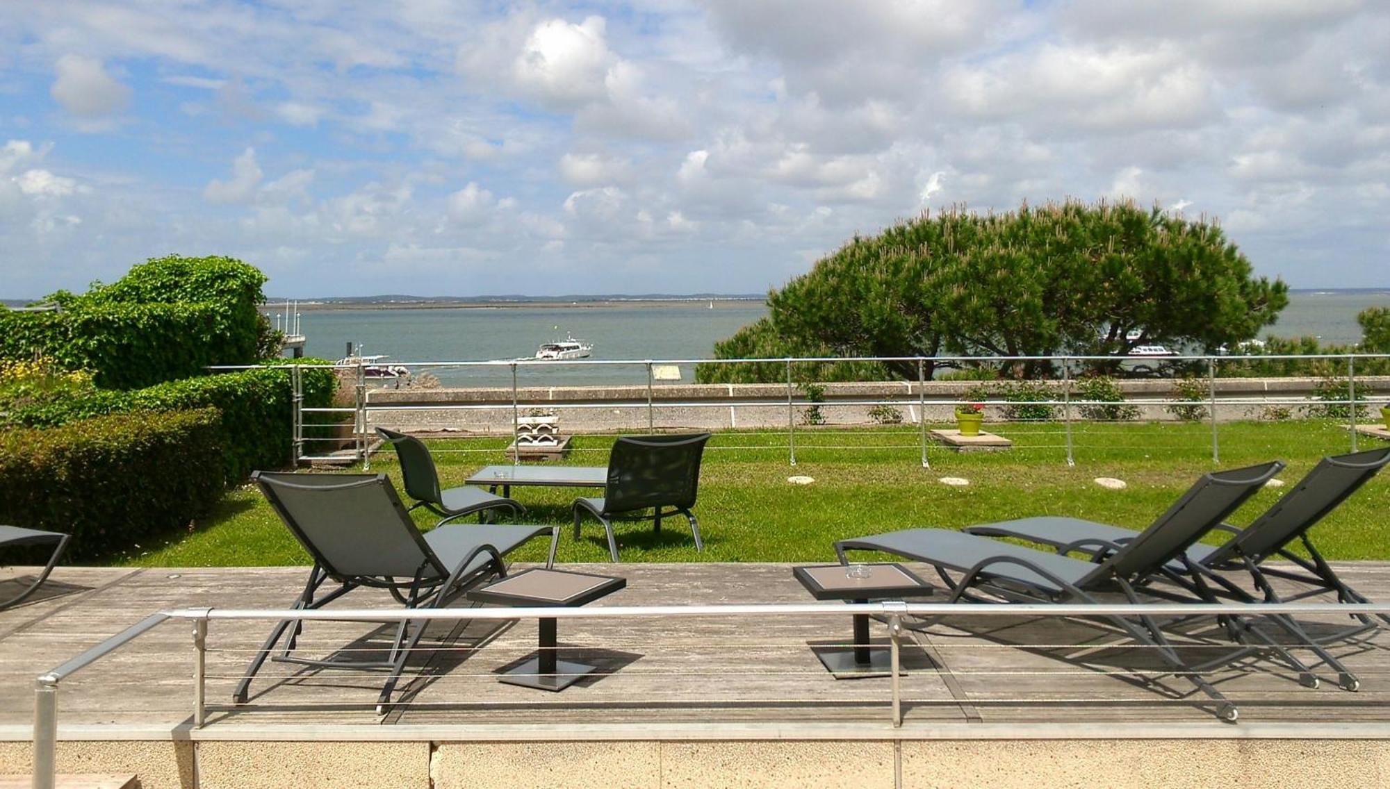 Habitación Doble Superior con terraza - vistas al mar