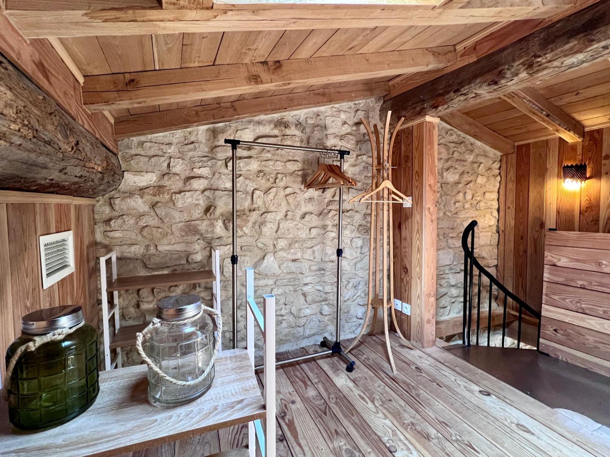 Apartment - Split Level