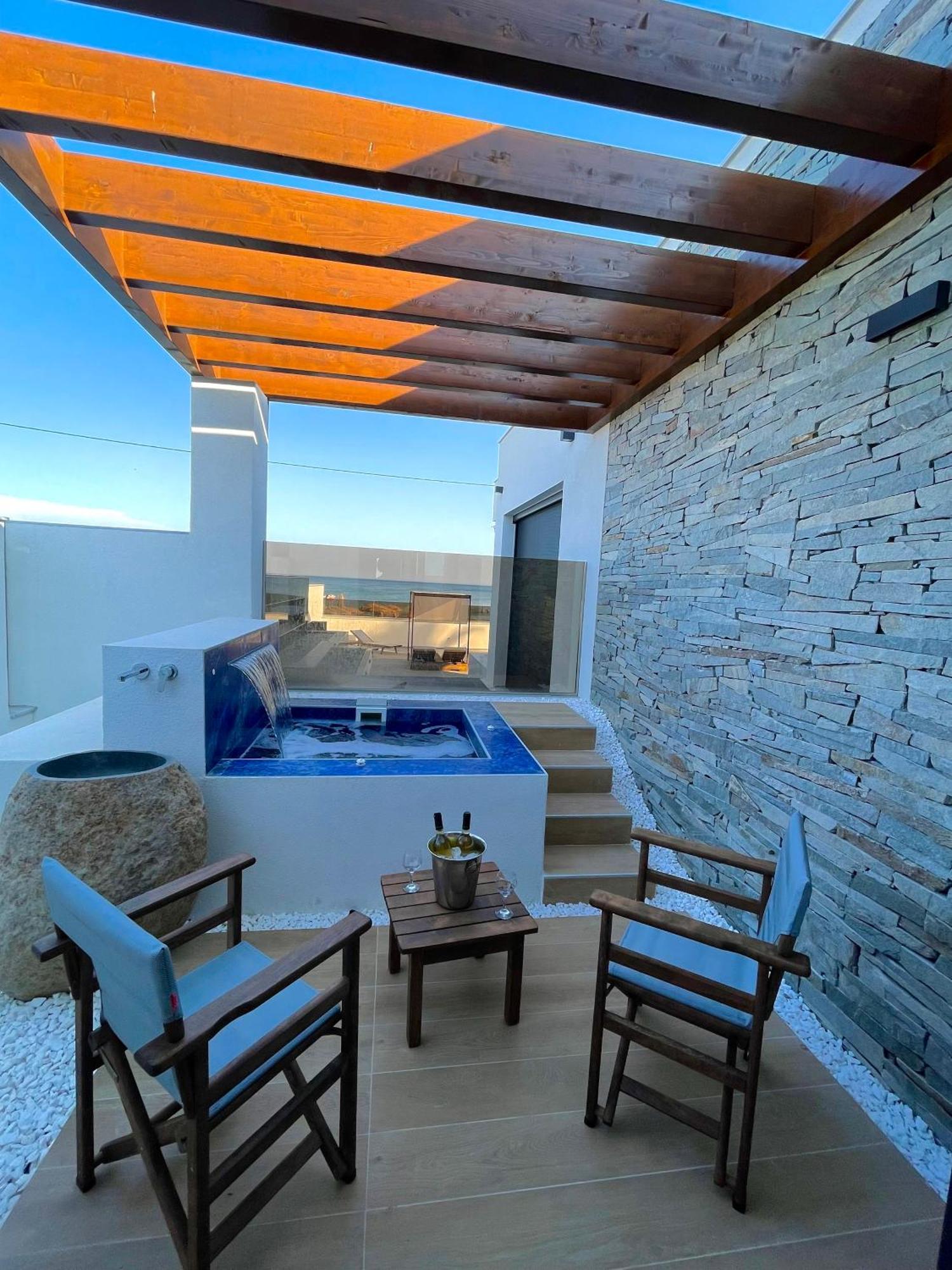 Villa Beach Front,1592065212:JPEG