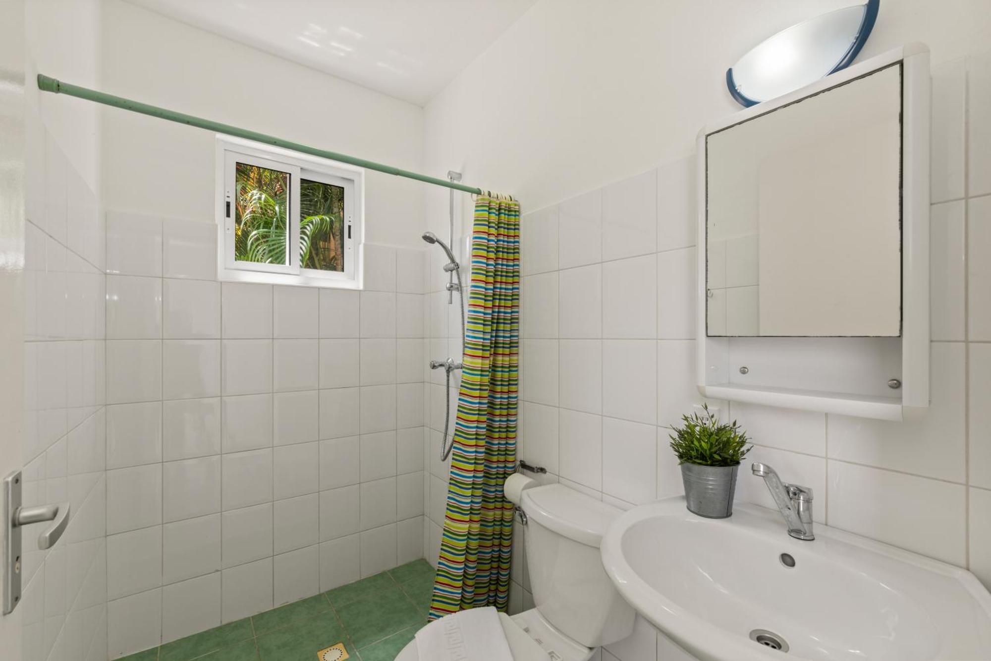 One-Bedroom Apartment Garden View