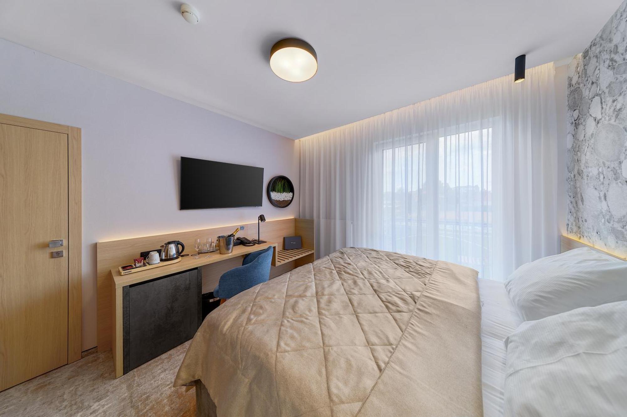 Exclusive Double or Twin Room Balcony Aquapark access