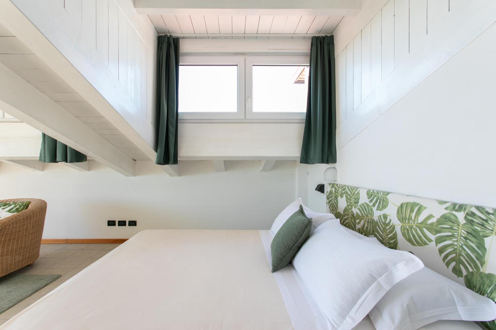 Kamer met Kingsize Bed en Uitzicht op Zee