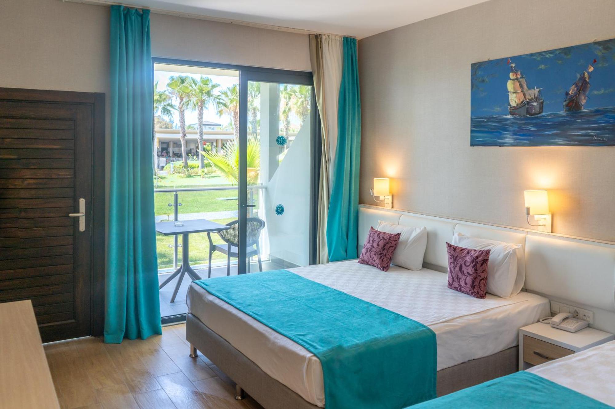Deluxe Triple Room