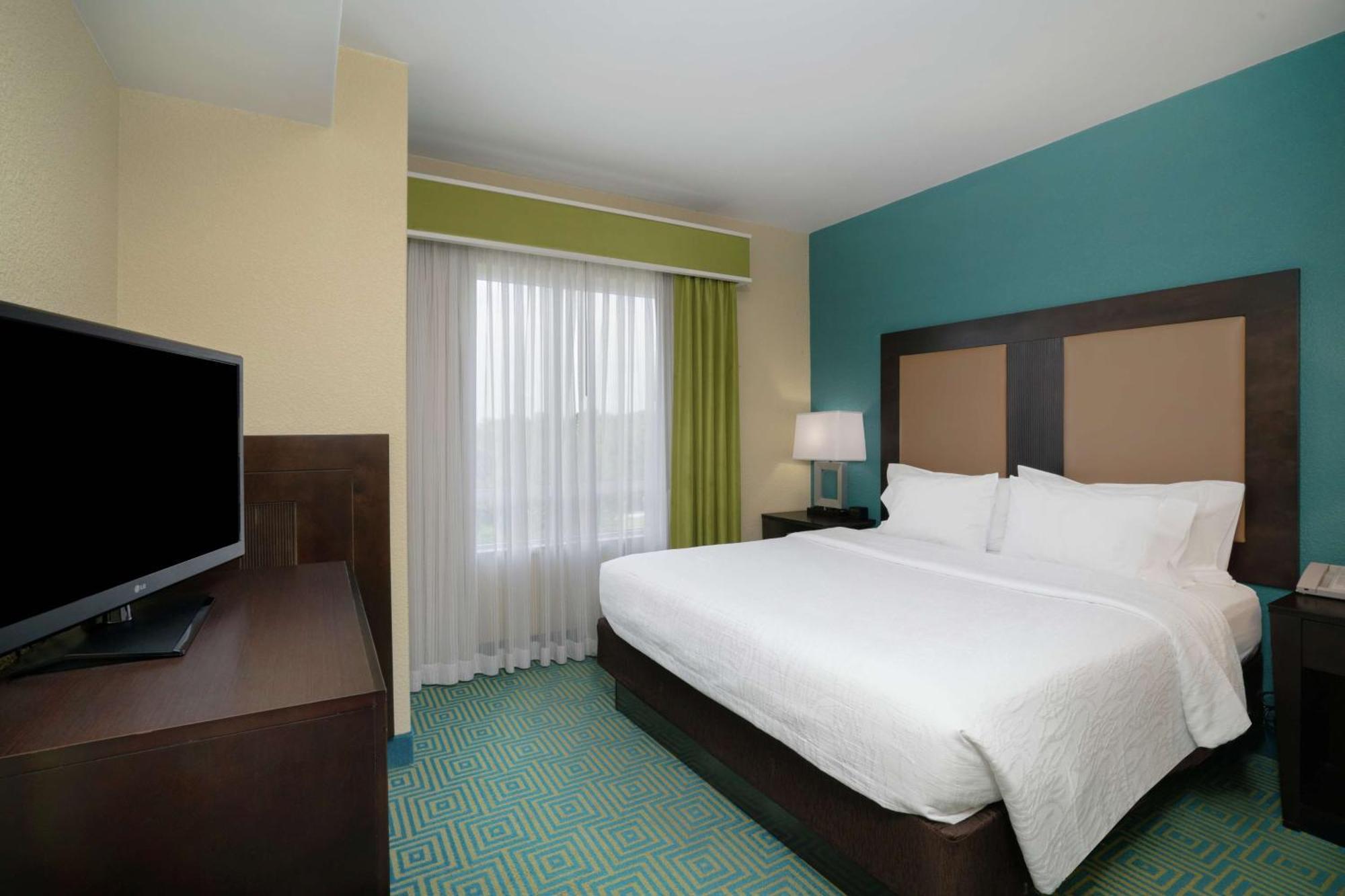 One-Bedroom King Suite