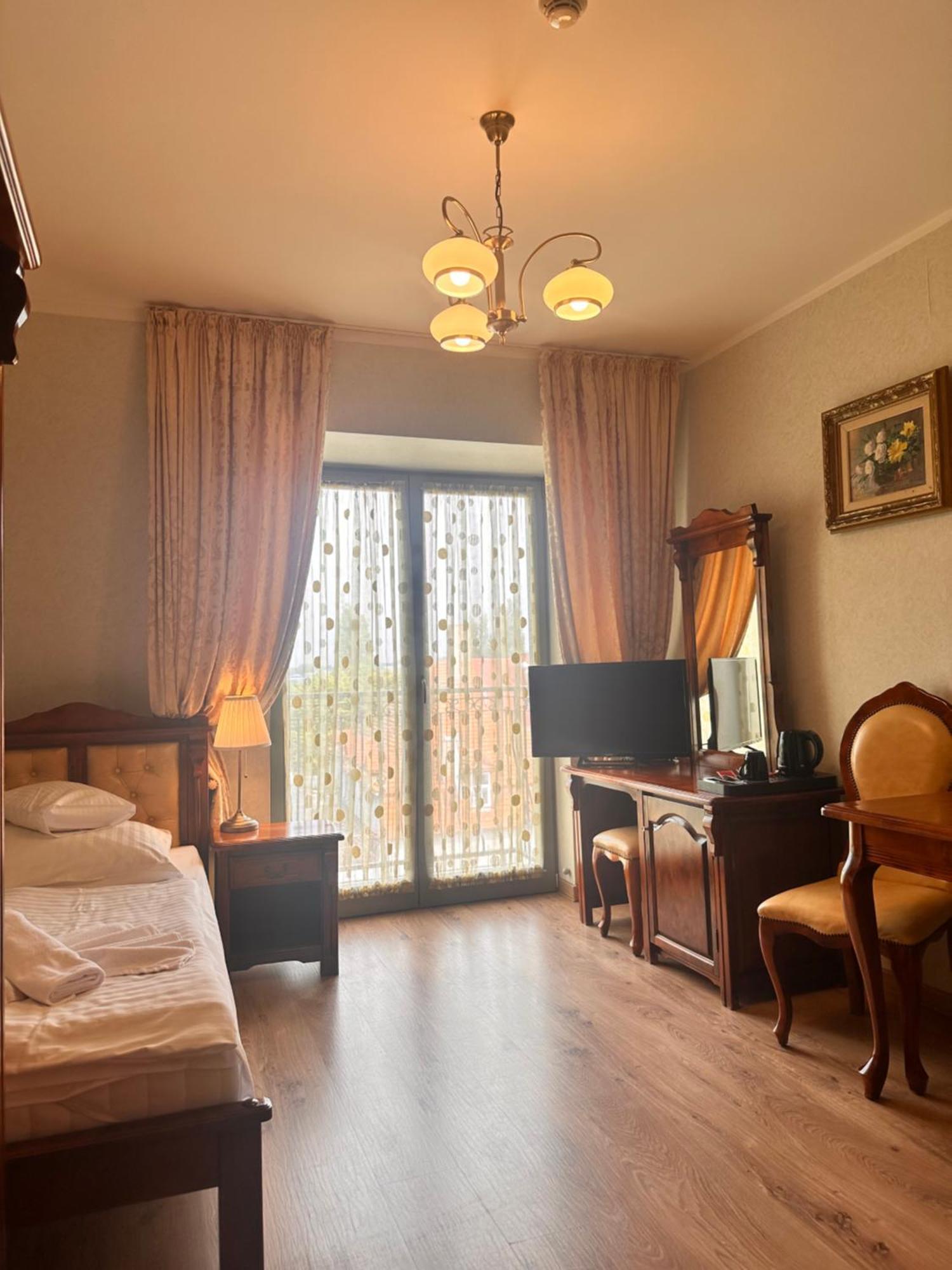 Single Room Balcony