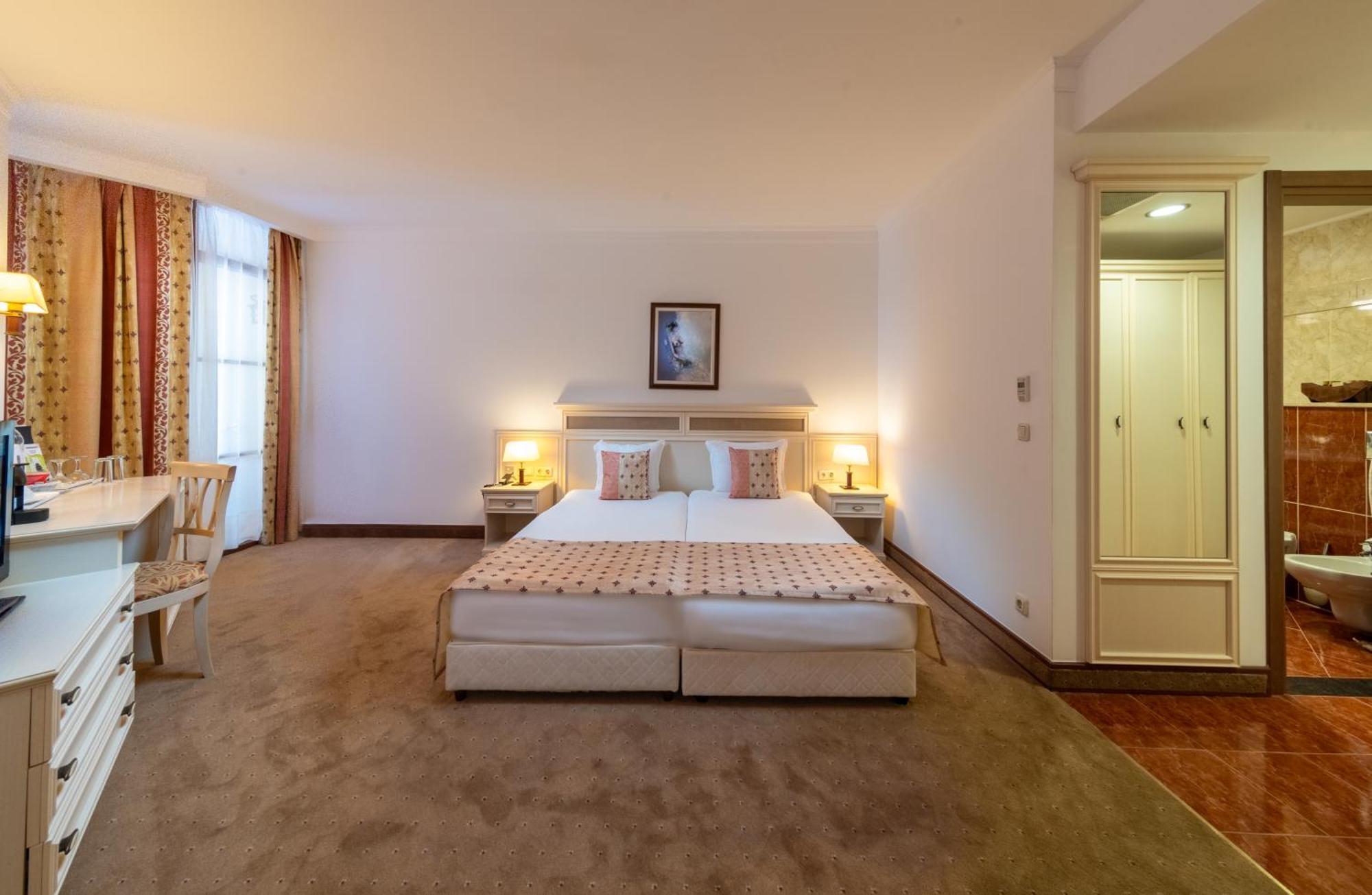 Junior Suite Sea View Beach Access