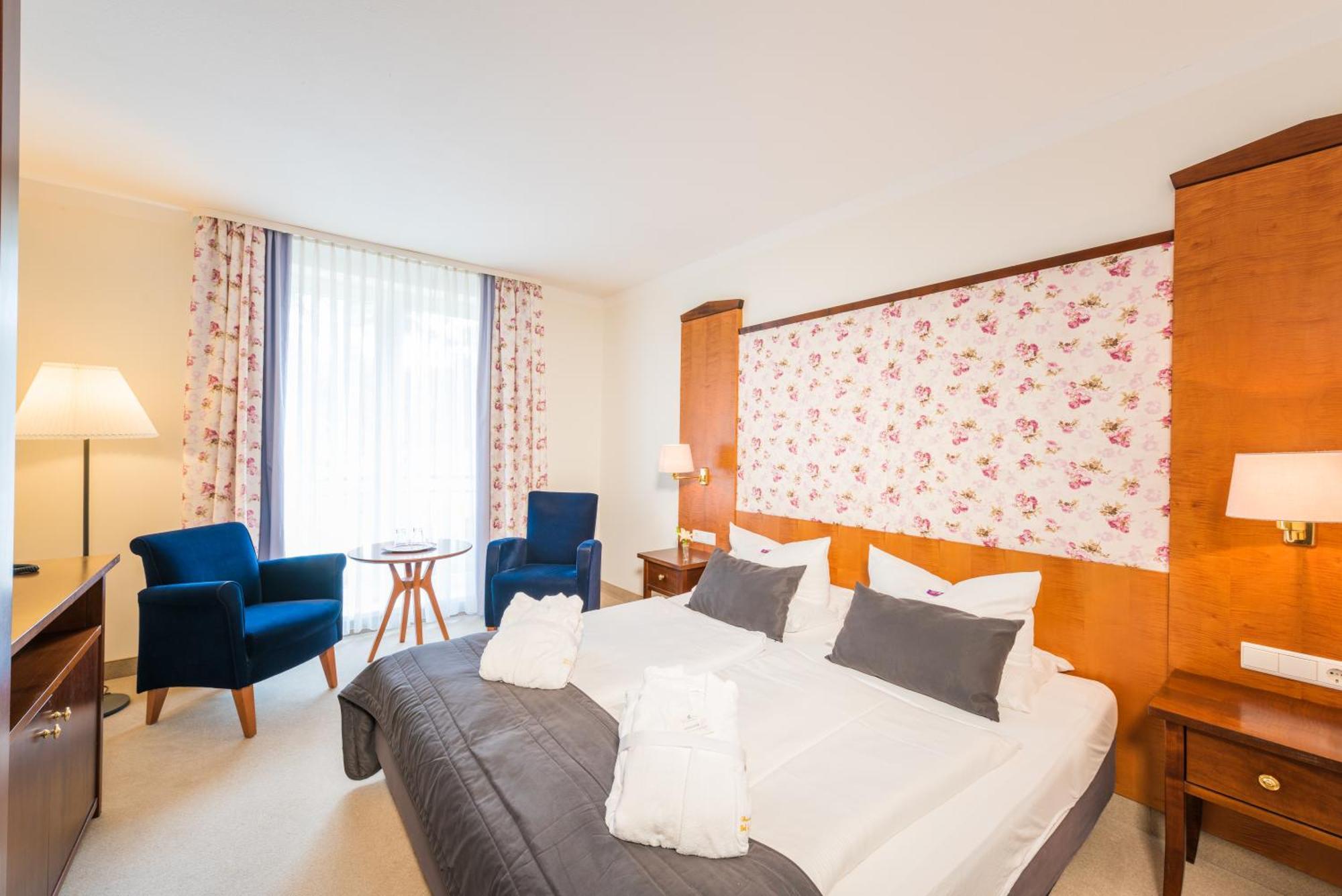 Souterrain Double Room with Terrace