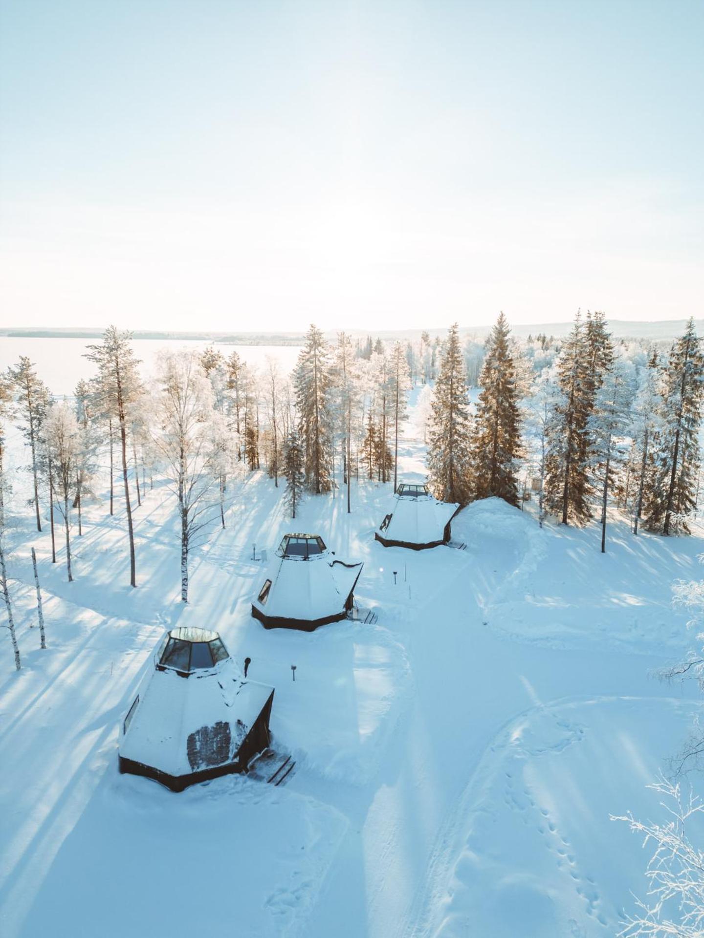 Komsio Glass Igloo Suite