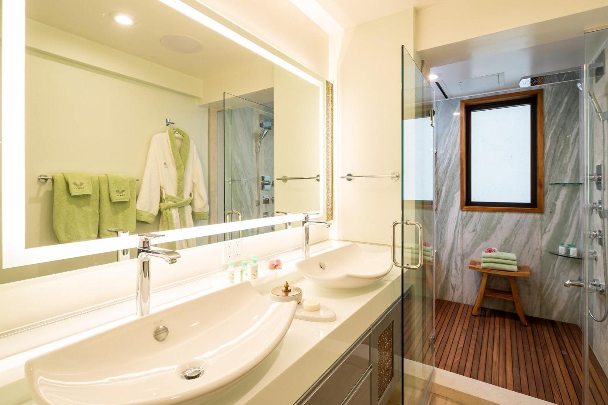 Ocean View Peridot Suite 3 Bedroom
