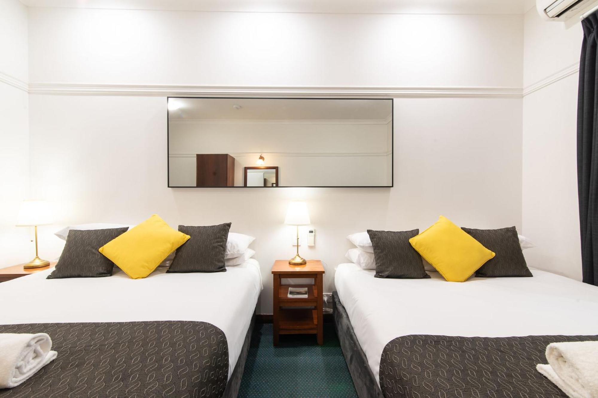 Triple Room