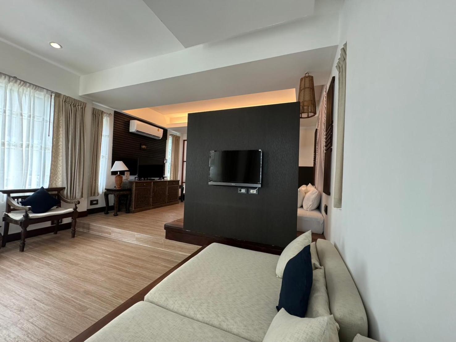 One-Bedroom Villa