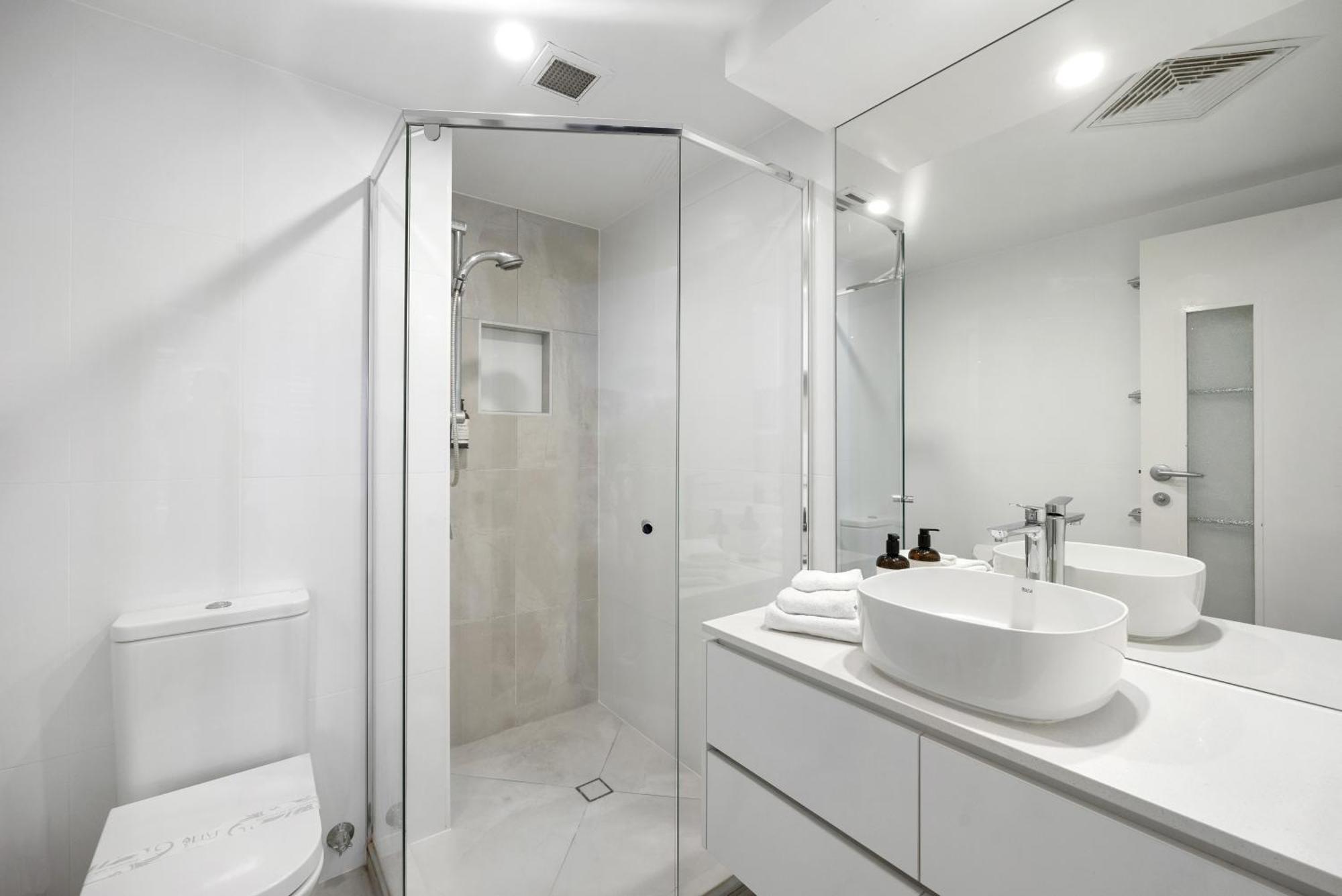Two Bedroom Ocean View Level 3 Unit 13