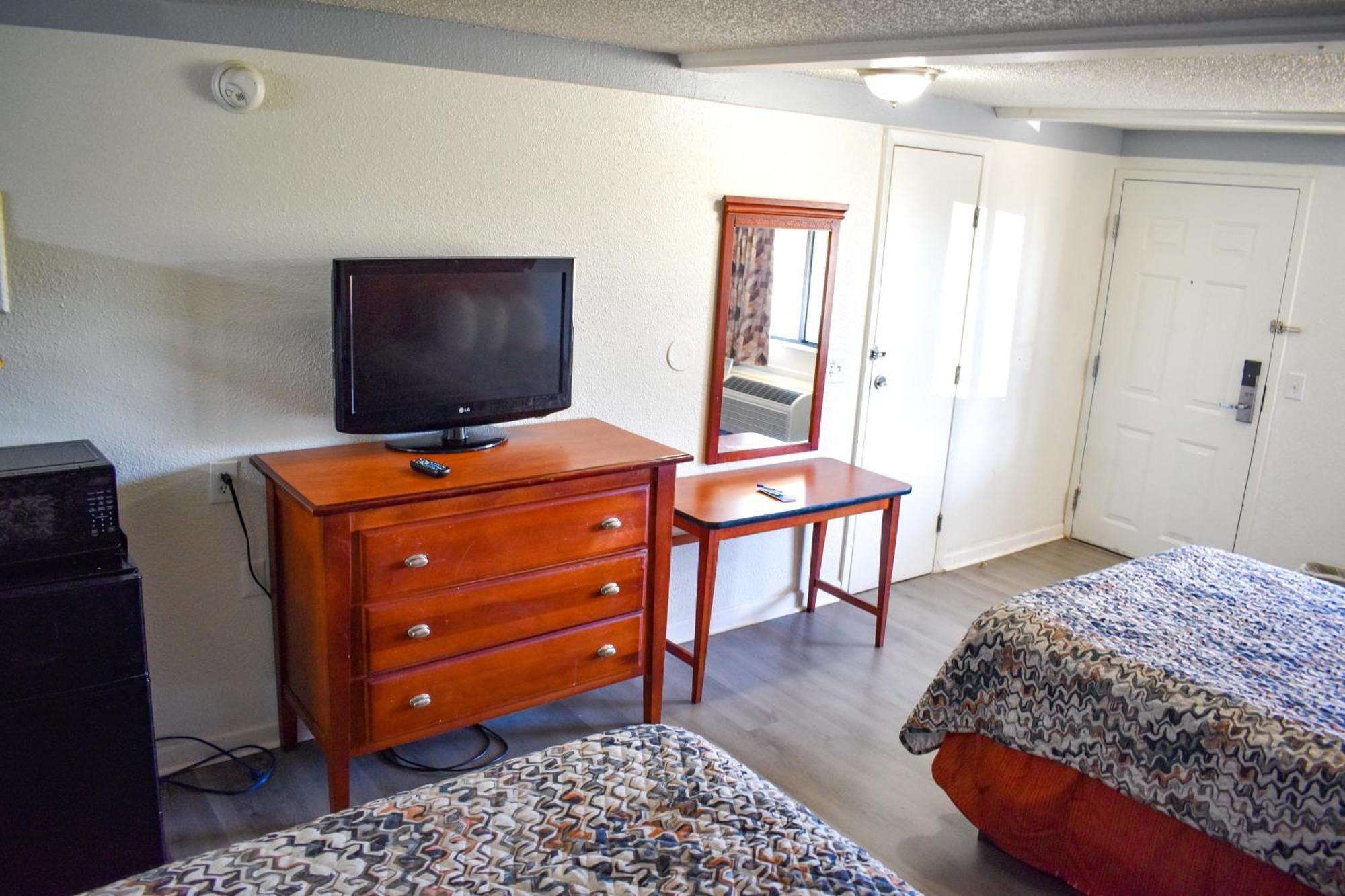 Non-Smoking Double Bed Room