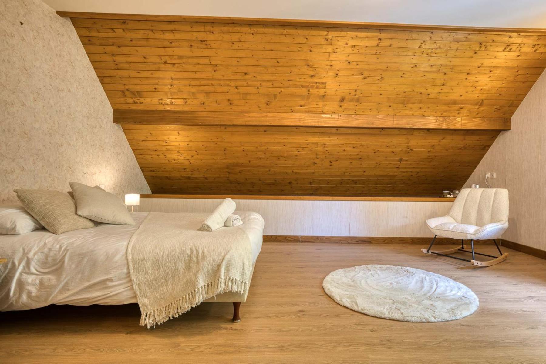 Double Room,1604875459:JPEG