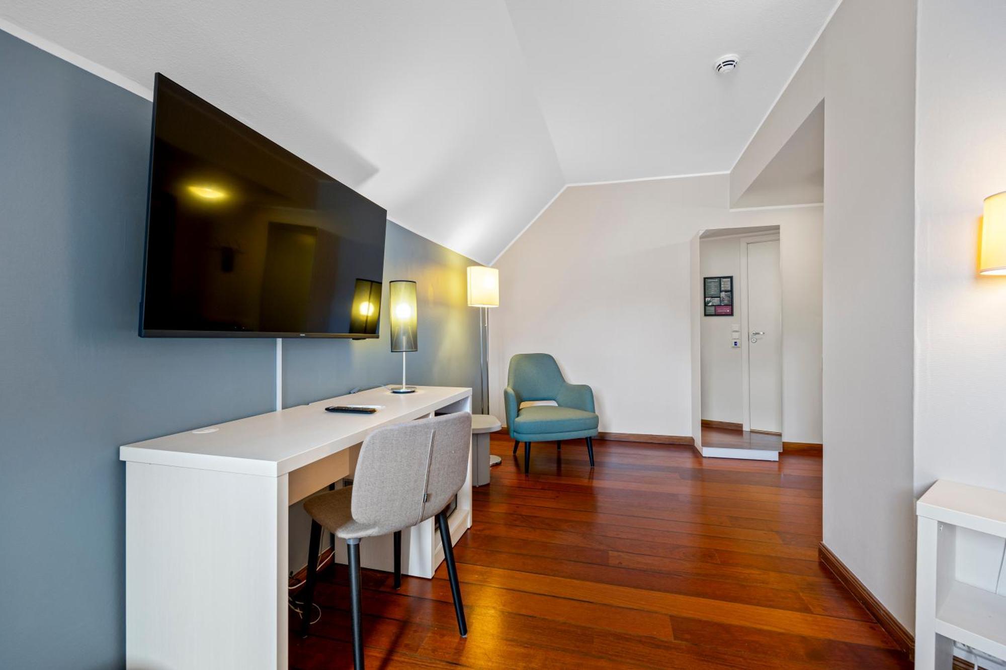Compact Single Room