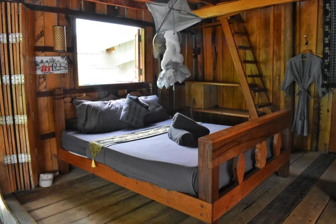 Deluxe Family Suite