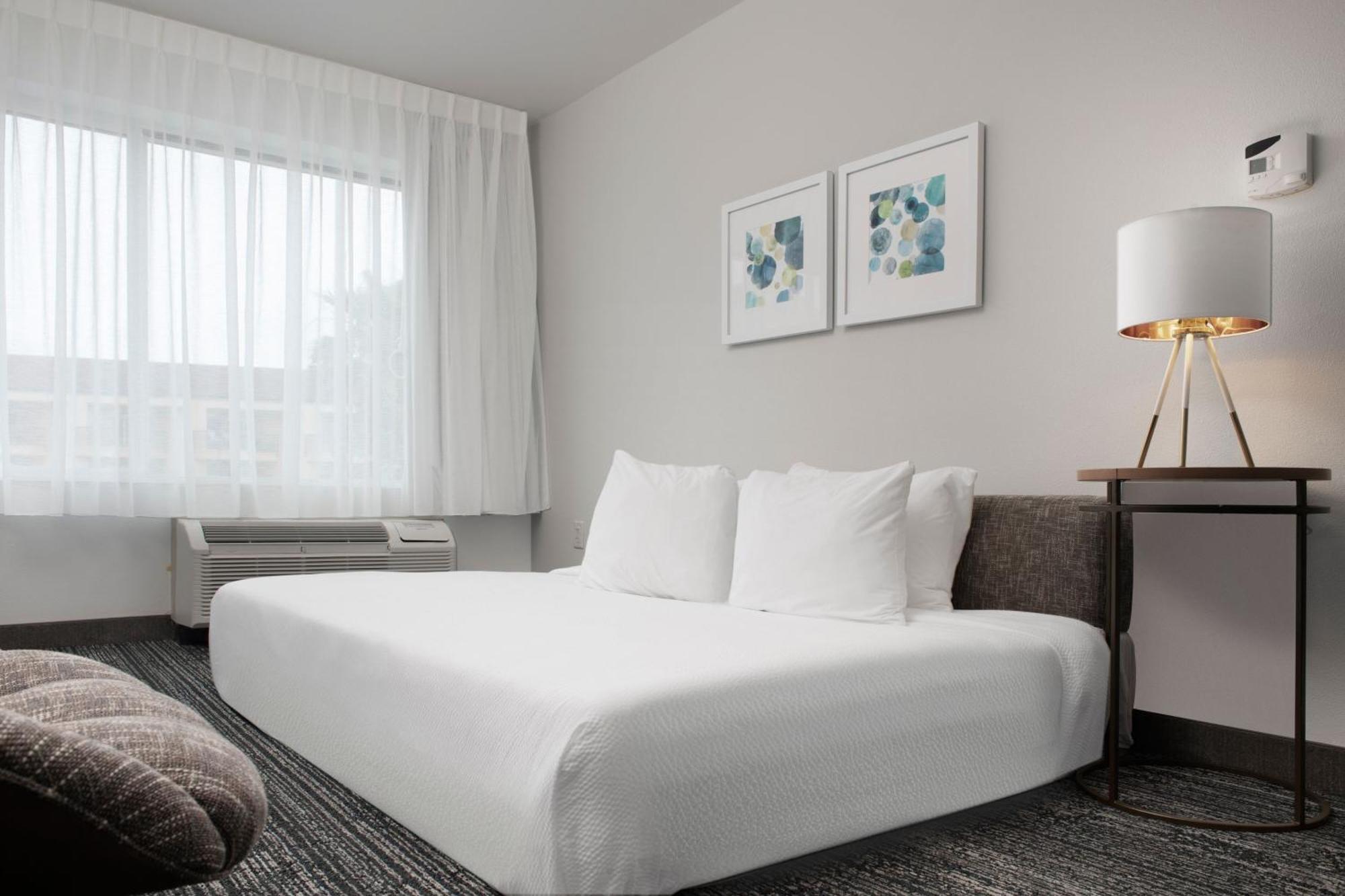 Accessible One Bathroom, 2 Bedroom Suite