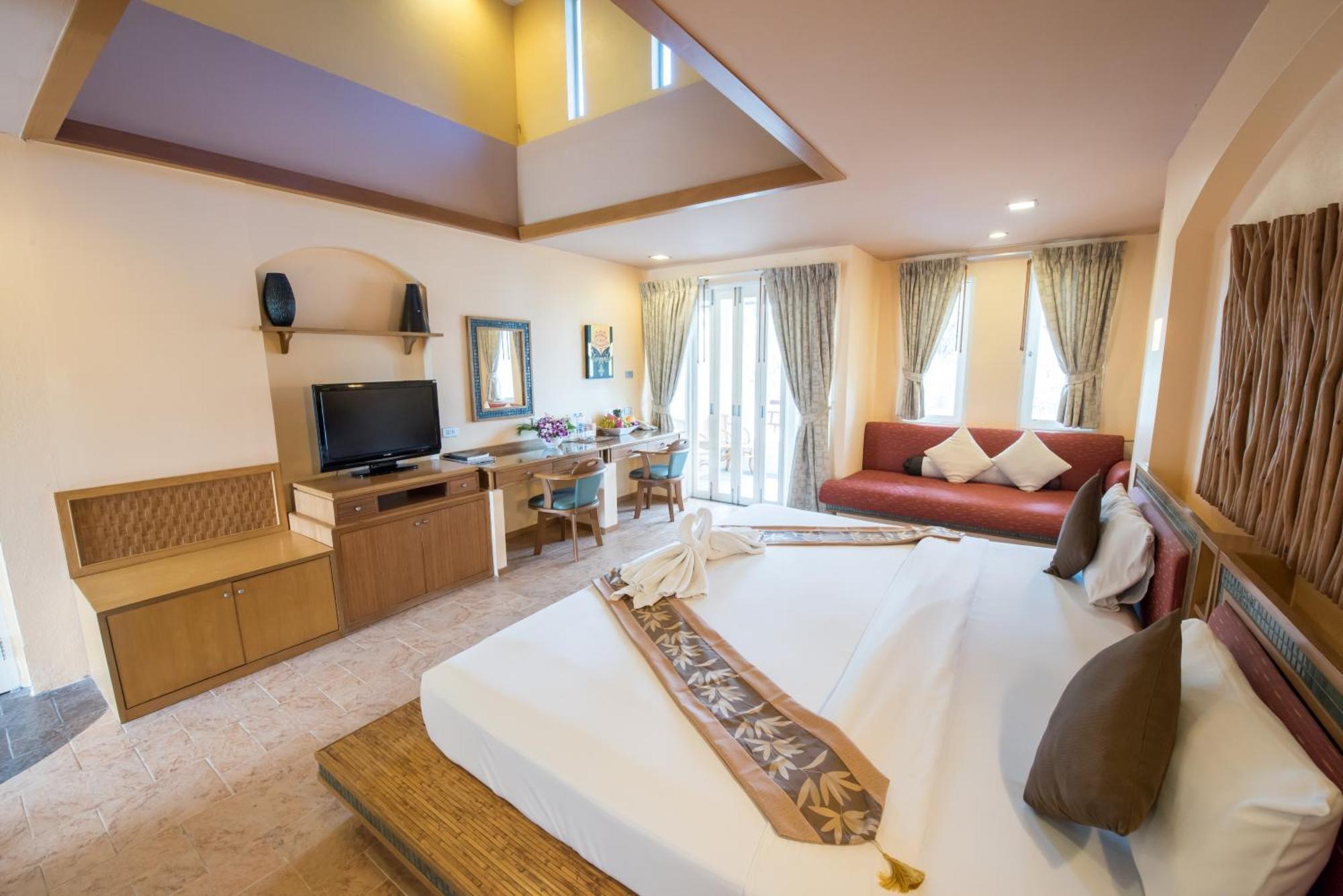 Deluxe Double or Twin Room