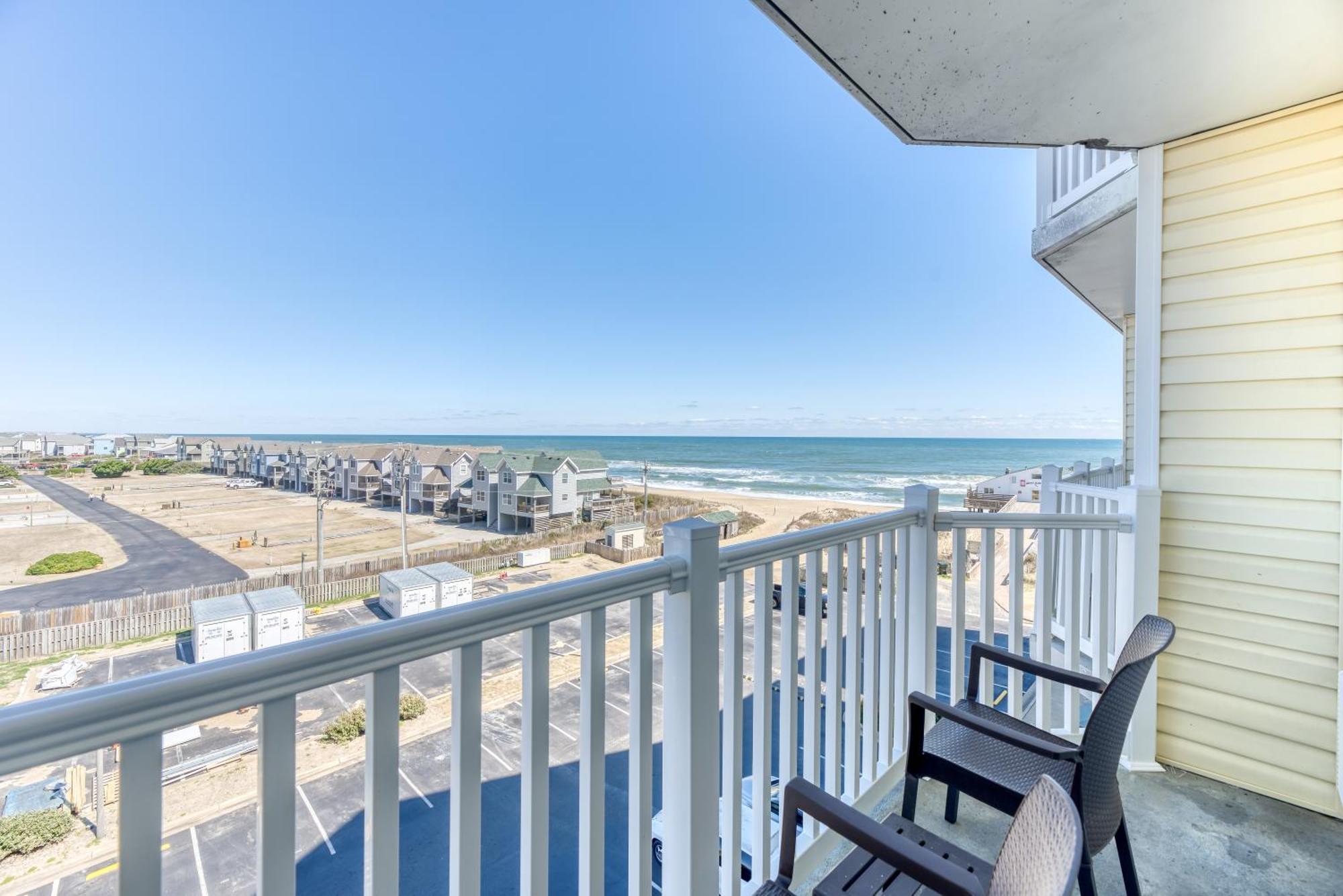 Double Queen Room with Side Ocean View