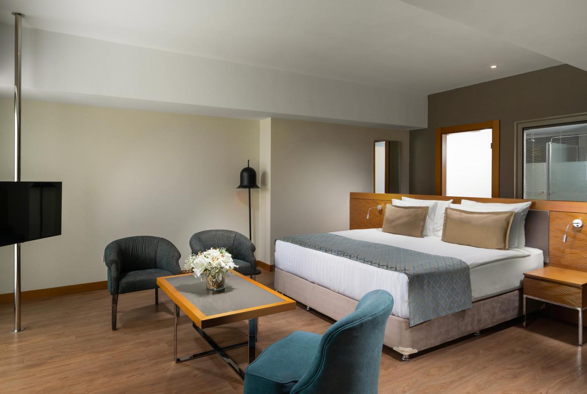 Deluxe Suite Sea View