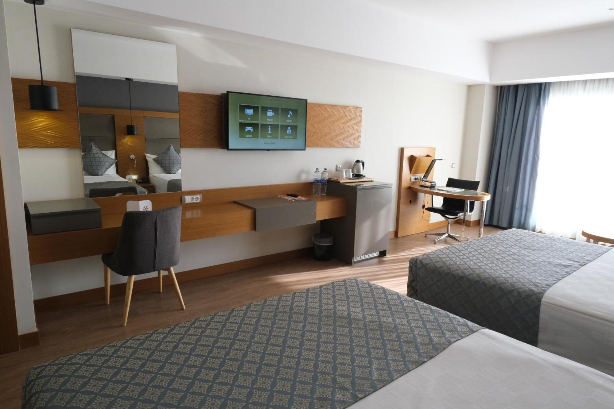 Deluxe Double or Twin Room Balcony