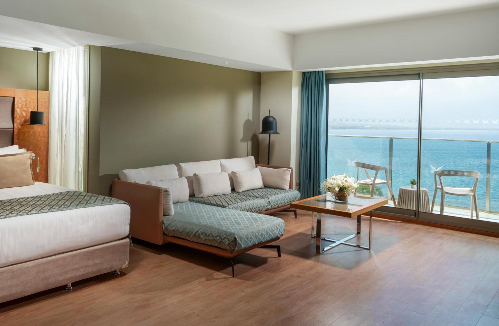 Deluxe Suite