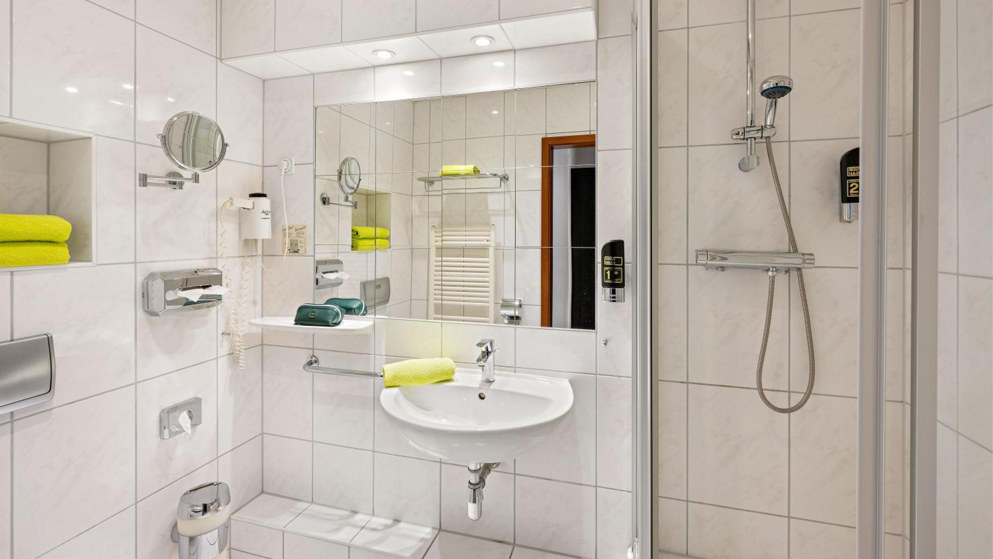 Doppelzimmer mit Balkon