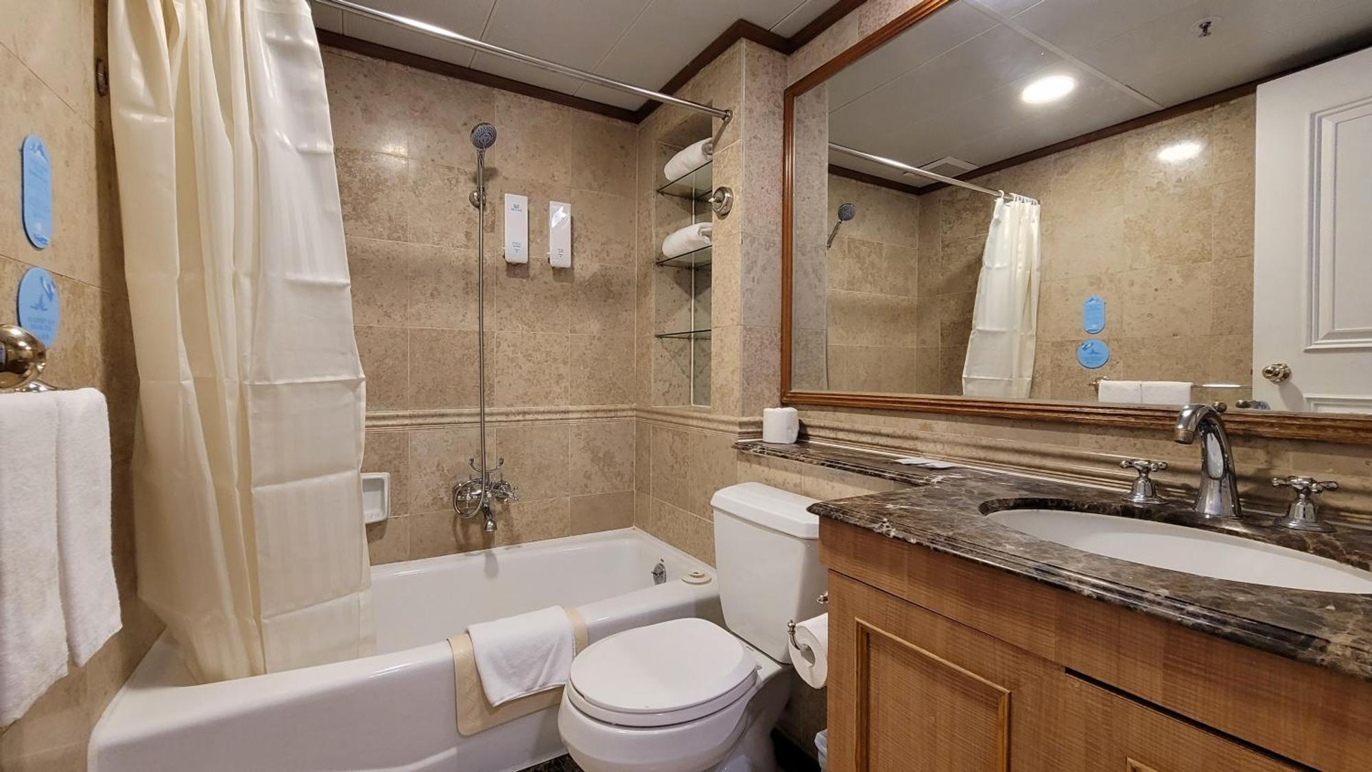 Superior Three Beds Room