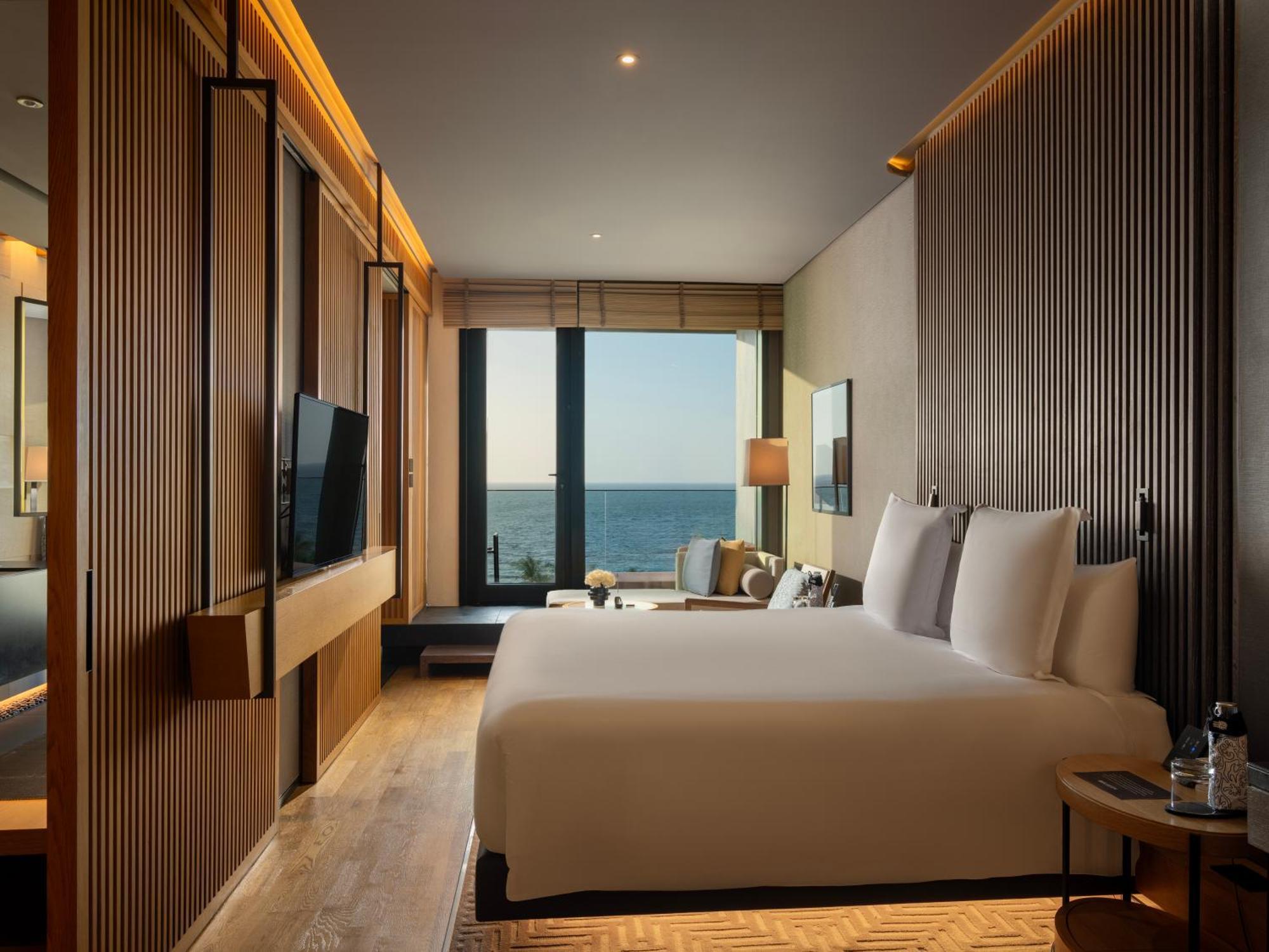 Family Suite Spacious Interconnecting Room 2 balconies 2 bathrooms Complimentary Rainforest Experience once per,1607820310:JPEG