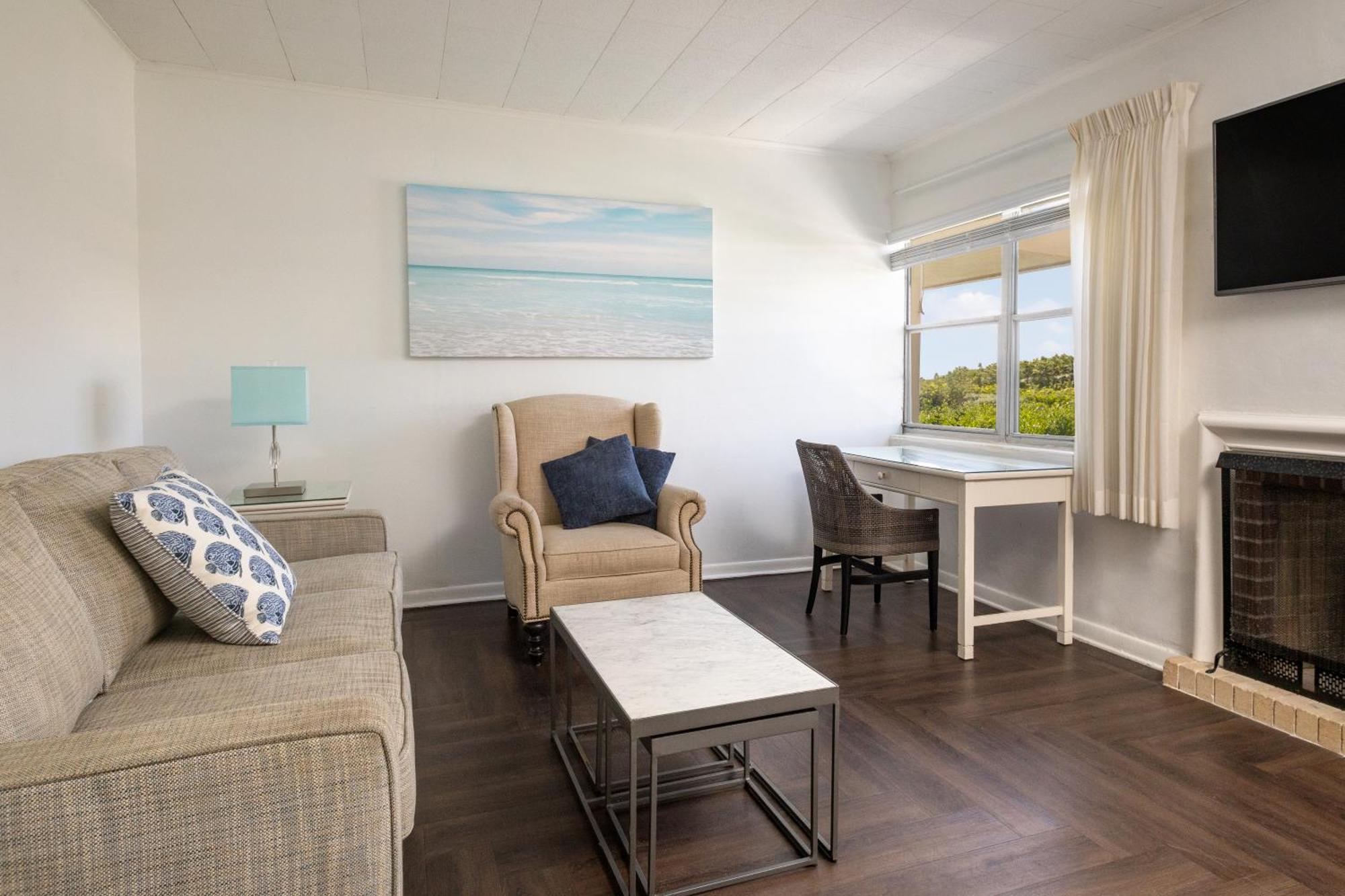 Two-Bedroom Suite