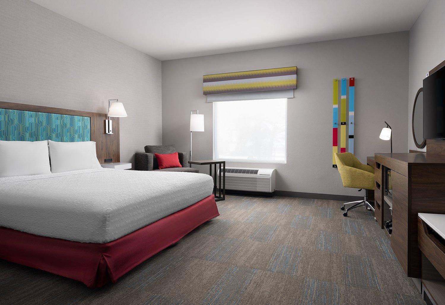 Habitación con cama extragrande y ducha accesible en silla de ruedas - Adaptada para personas con movilidad reducida/discapacidad auditiva - No fumadores
