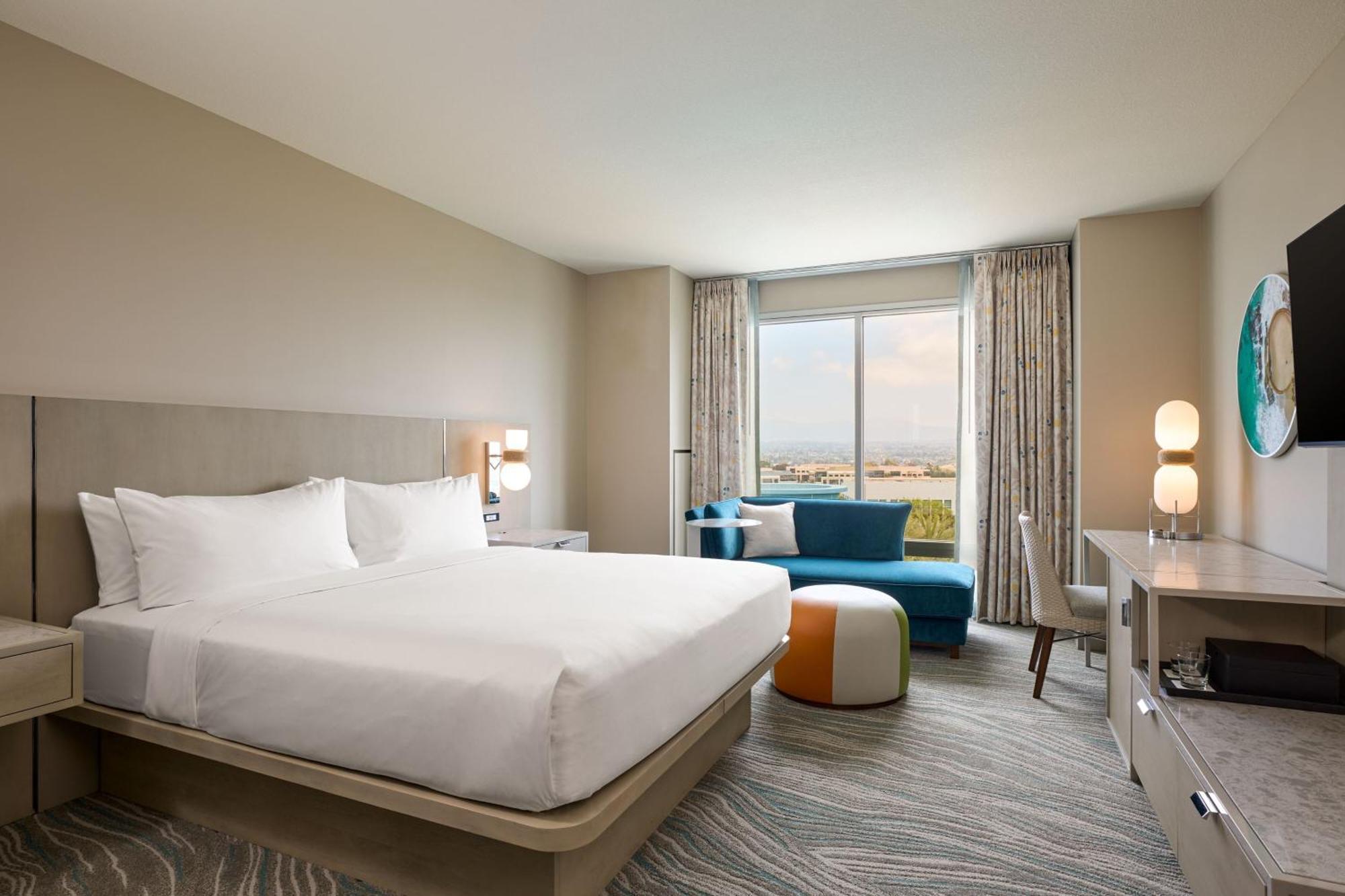 King Room with Pool View