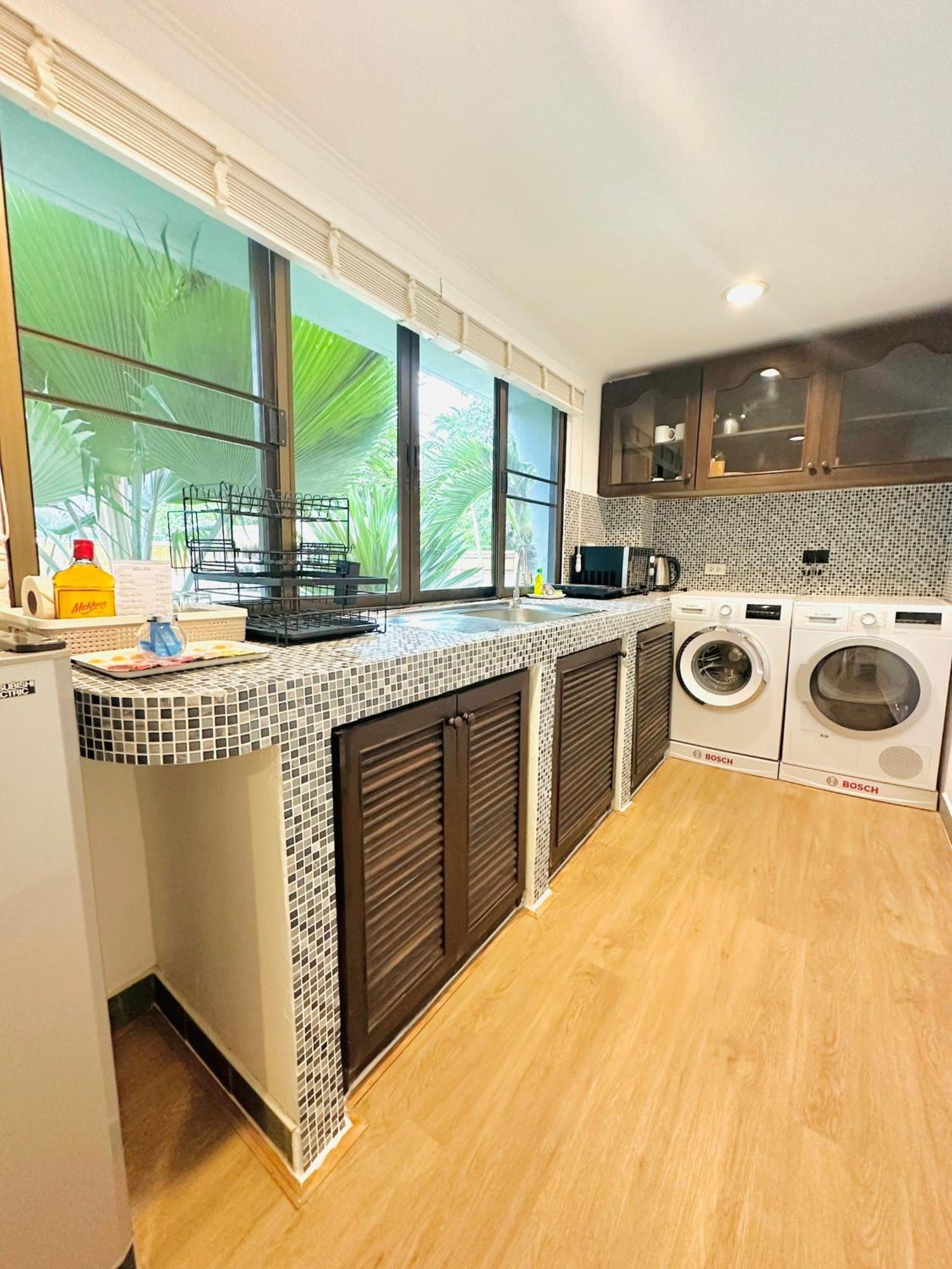 Premium Two-Bedroom Deluxe Suite Garden View