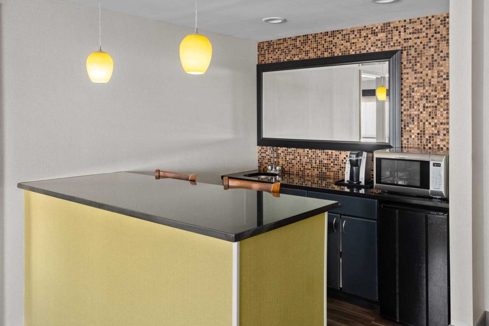 One-Bedroom Suite