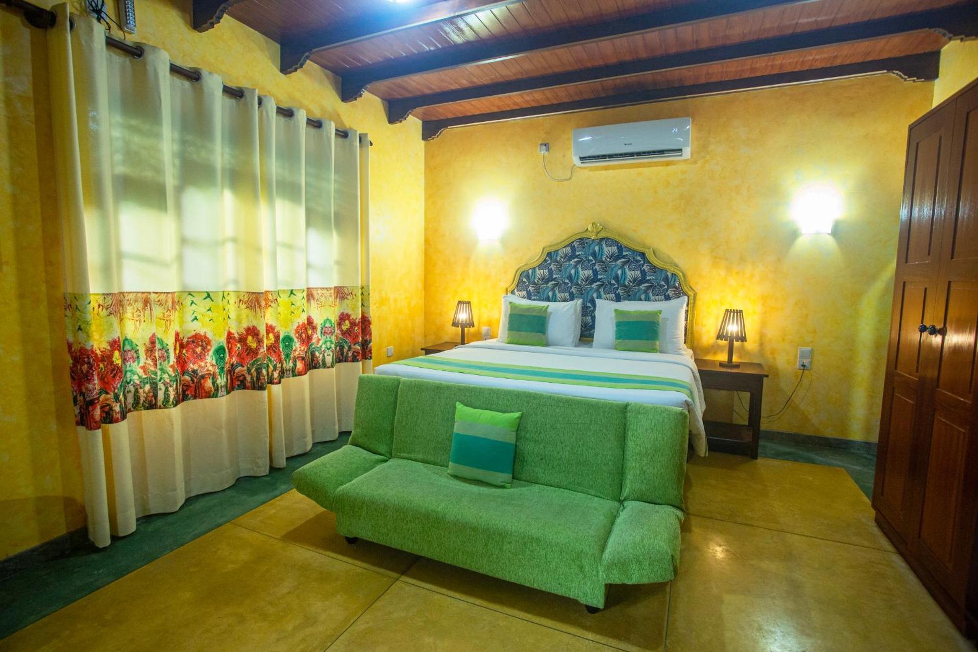 Comfort Triple Room