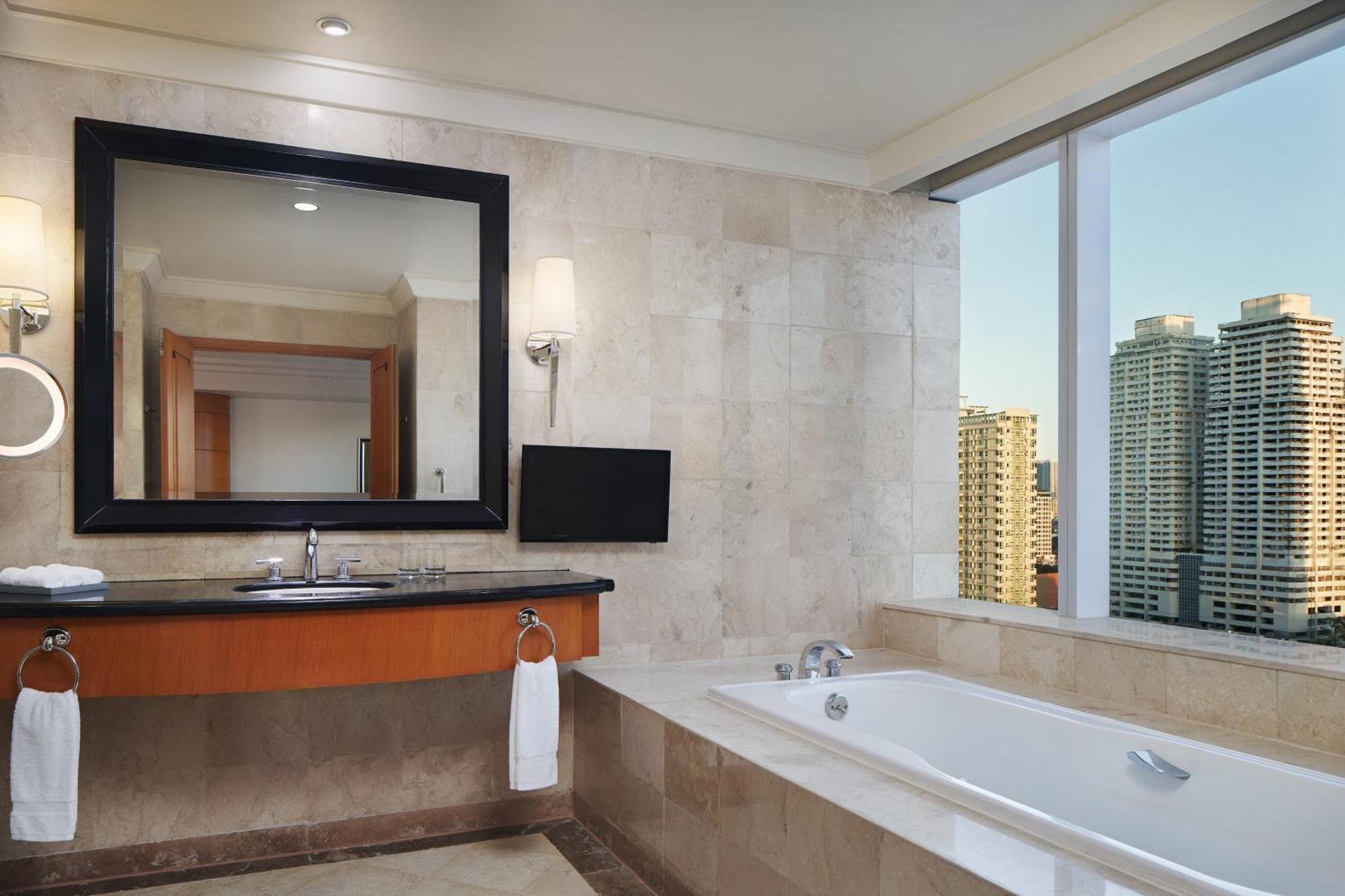 Suite Junior con 1 dormitorio, 1 cama extragrande y vistas a la bahía