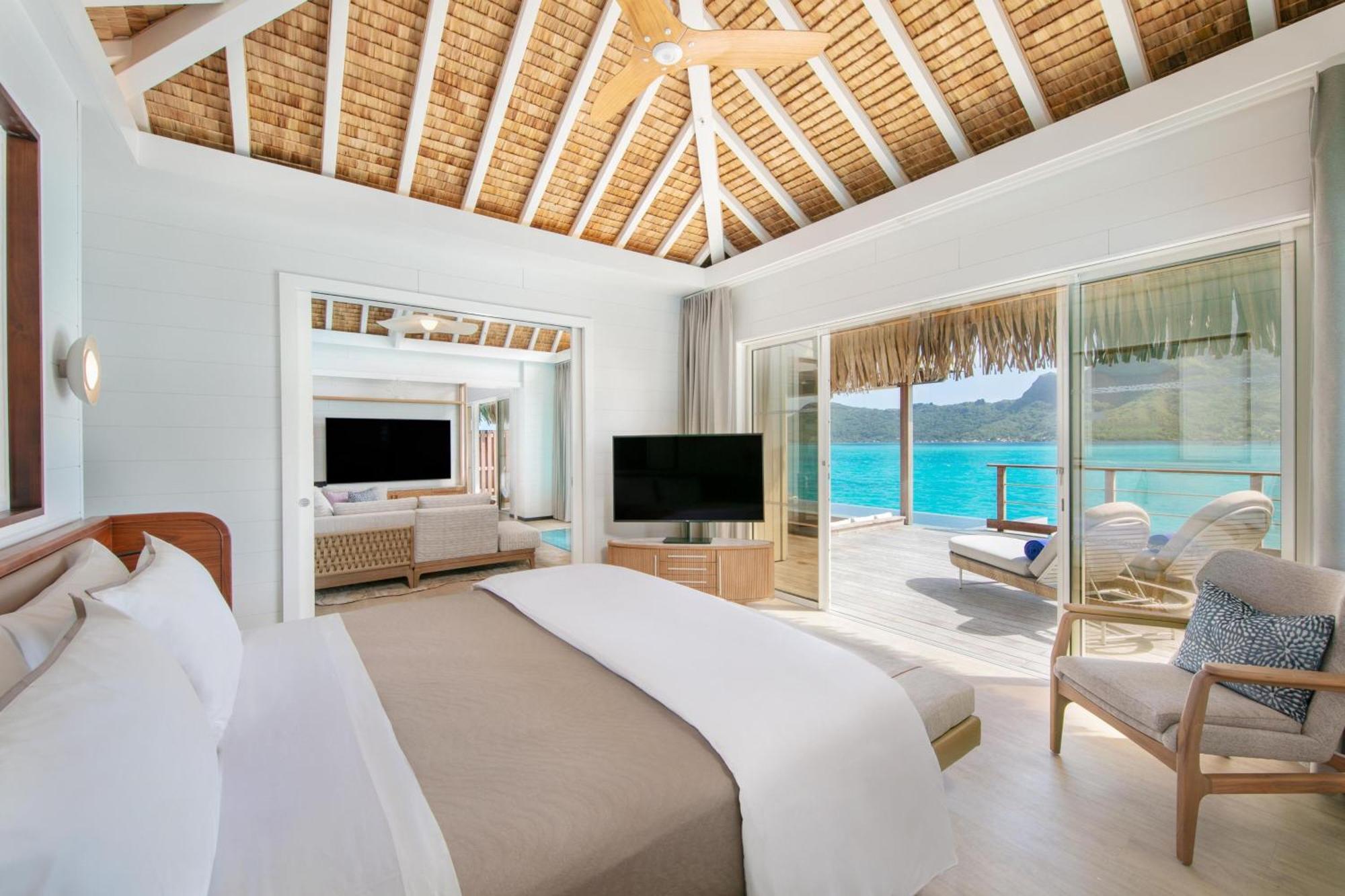 Villa sull'Acqua con 2 Camere da Letto, Vista Premium Monte Otemanu e Piscina a Immersione