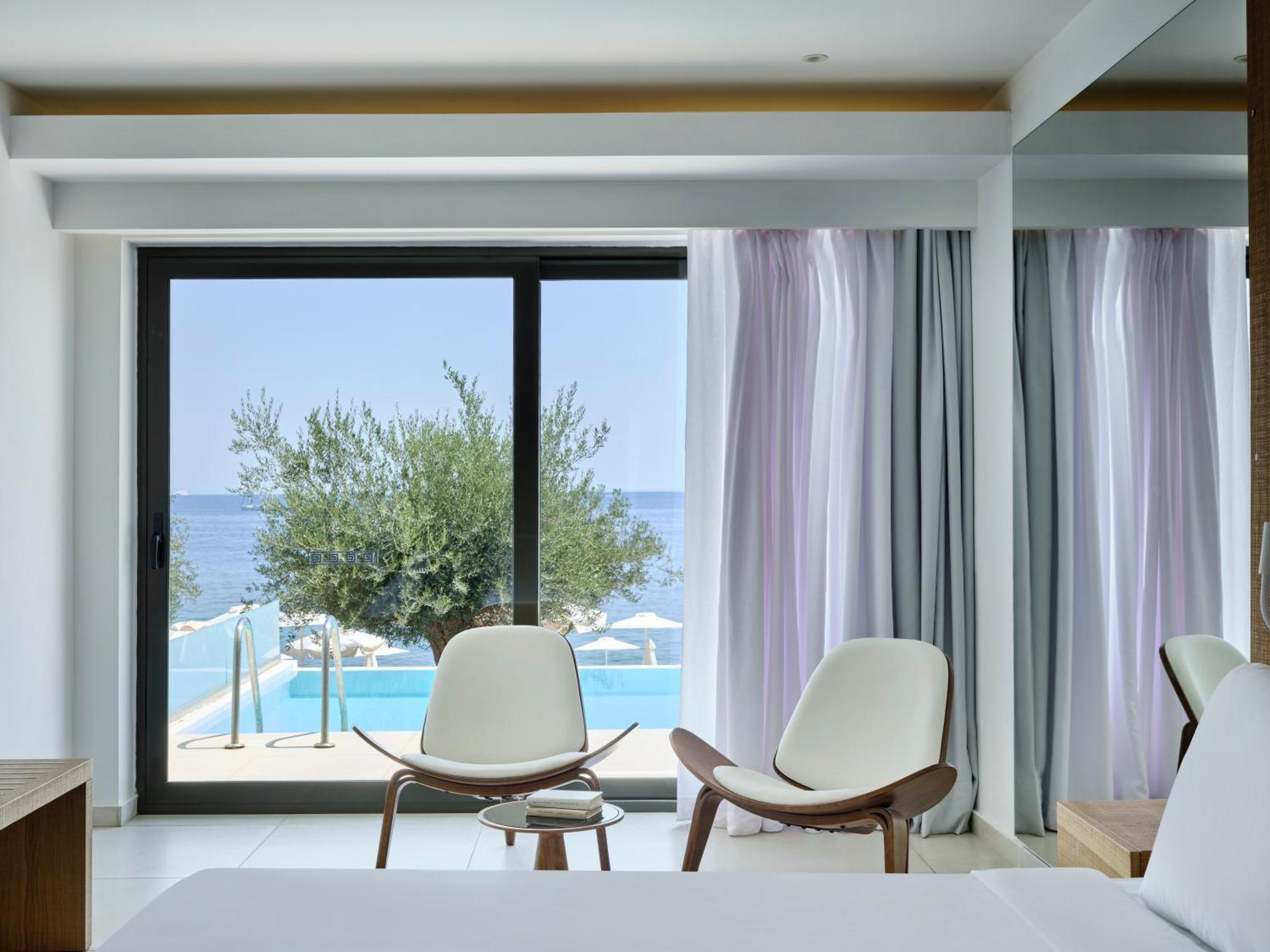 Junior Suite Private Pool Sea View