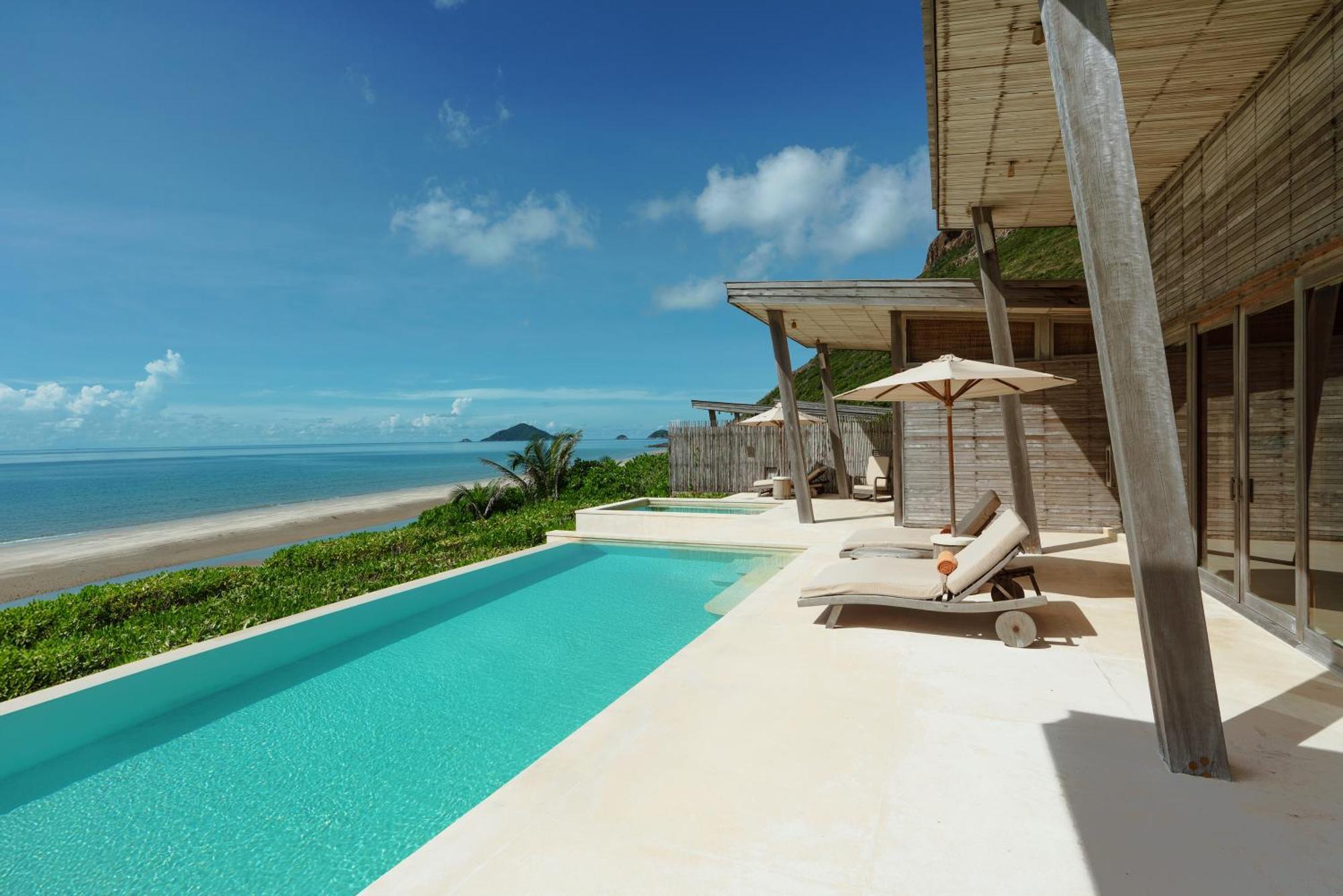 Beachfront 3 Bedroom Pool Villa
