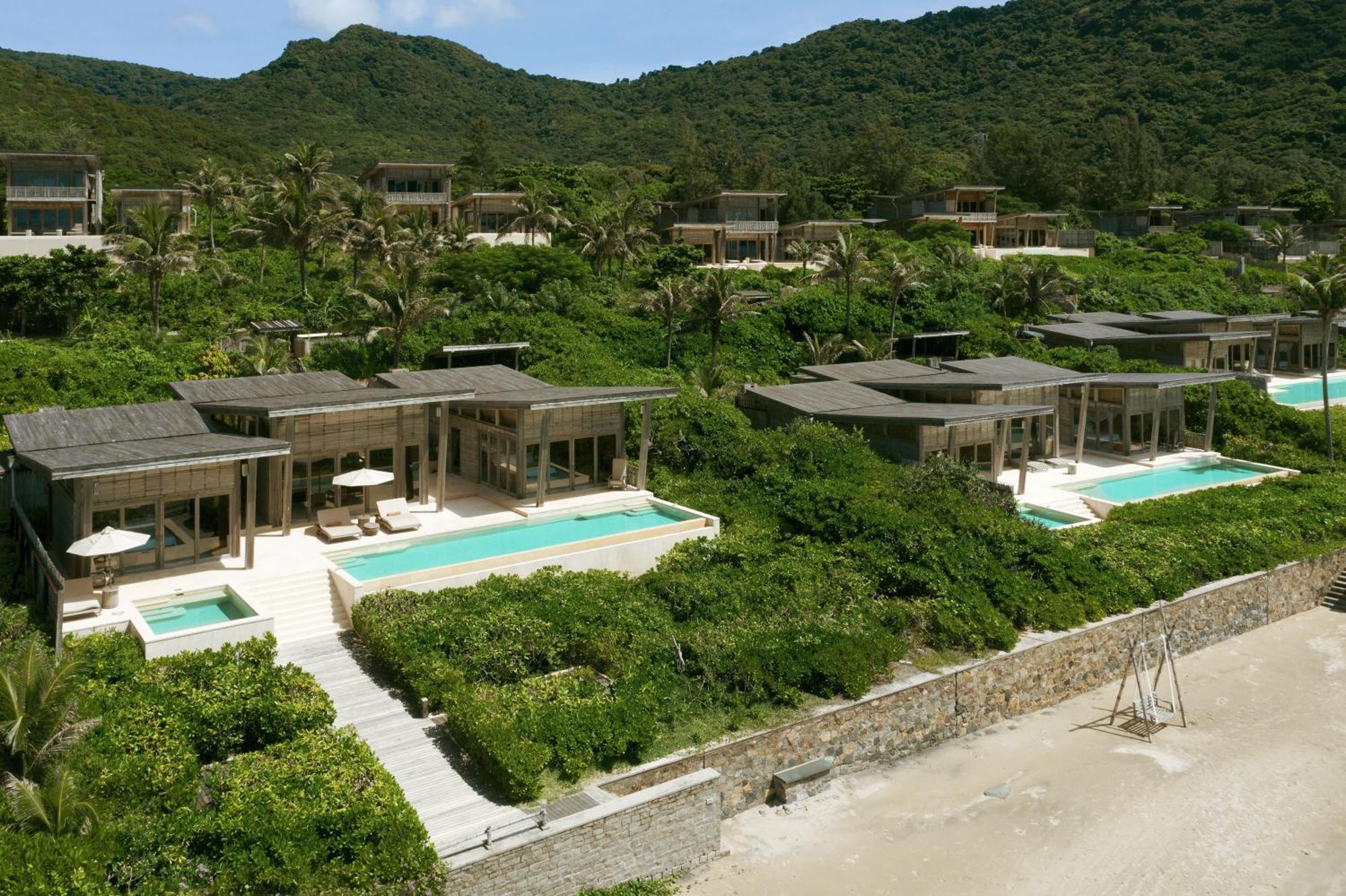 Beachfront 3 Bedroom Pool Villa